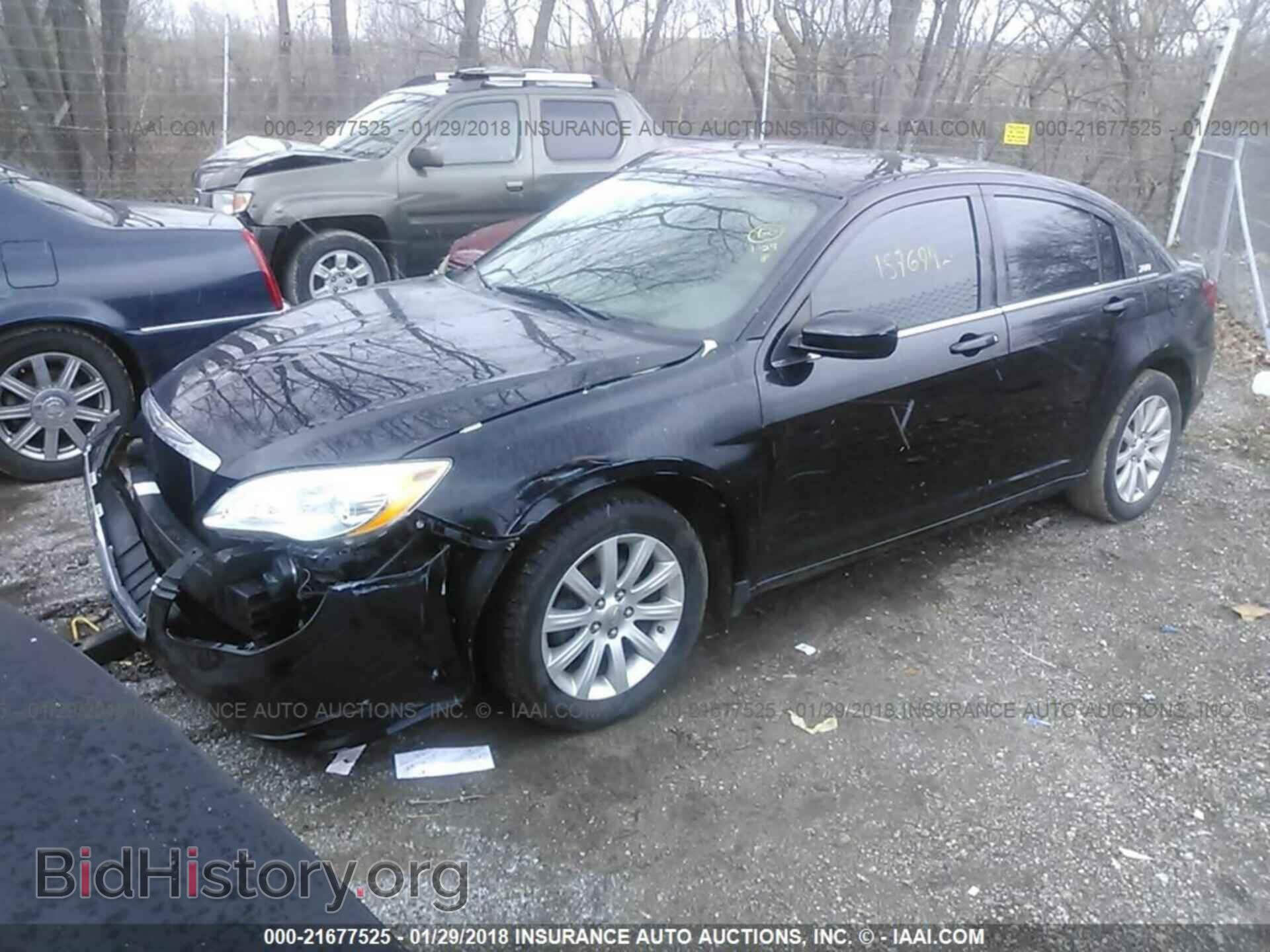 2012 Chrysler 200 - VIN: 1C3CCBBB5CN106809 - Photo 2