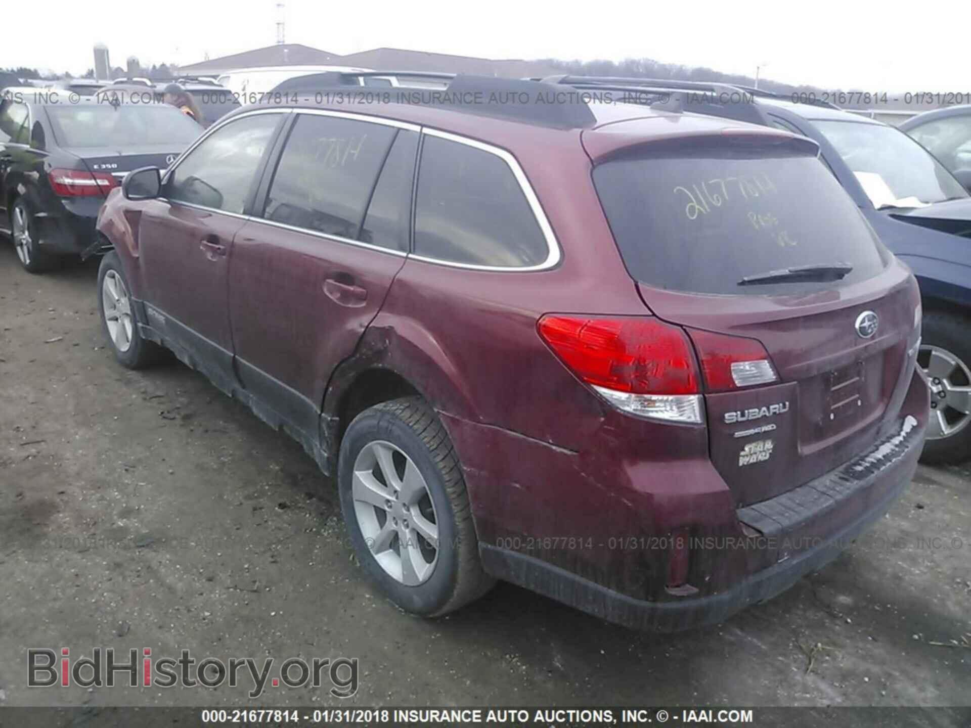 2014 Subaru Outback - VIN: 4S4BRCCCXE3273793 - Фото 3
