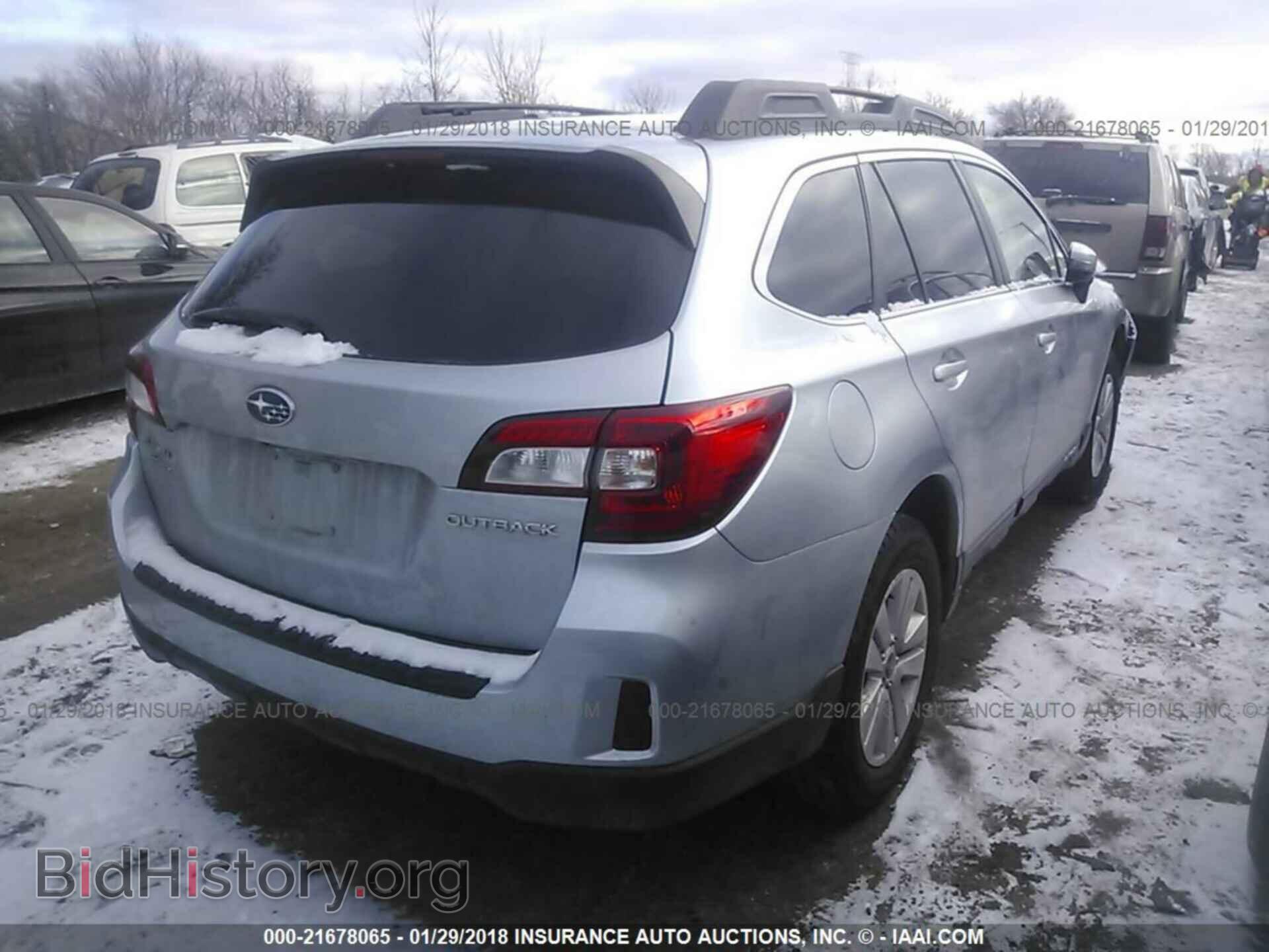 2015 Subaru Outback - VIN: 4S4BSBFC3F3292827 - Photo 4