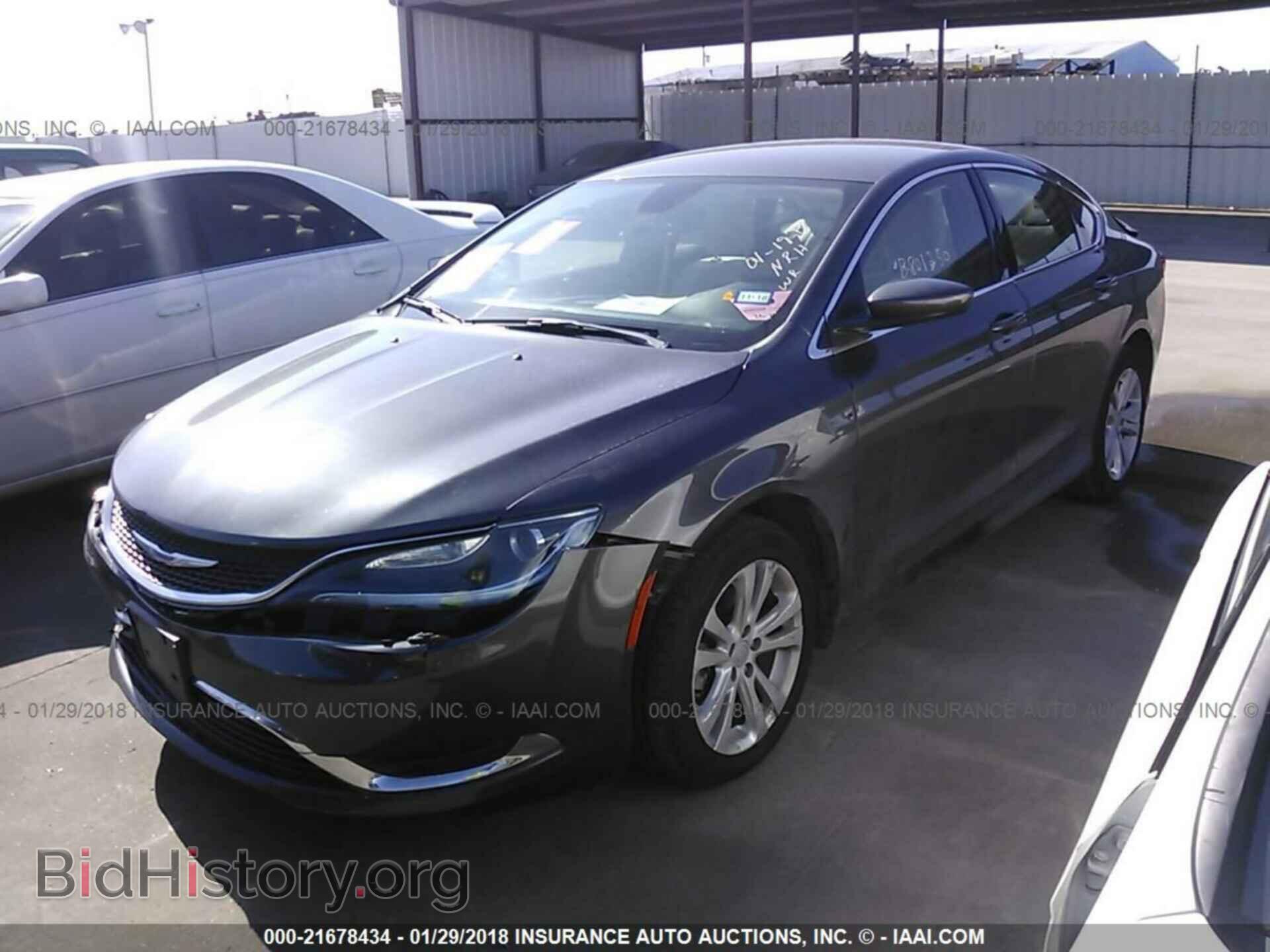 2016 Chrysler 200 - VIN: 1C3CCCAB5GN154100 - Photo 2