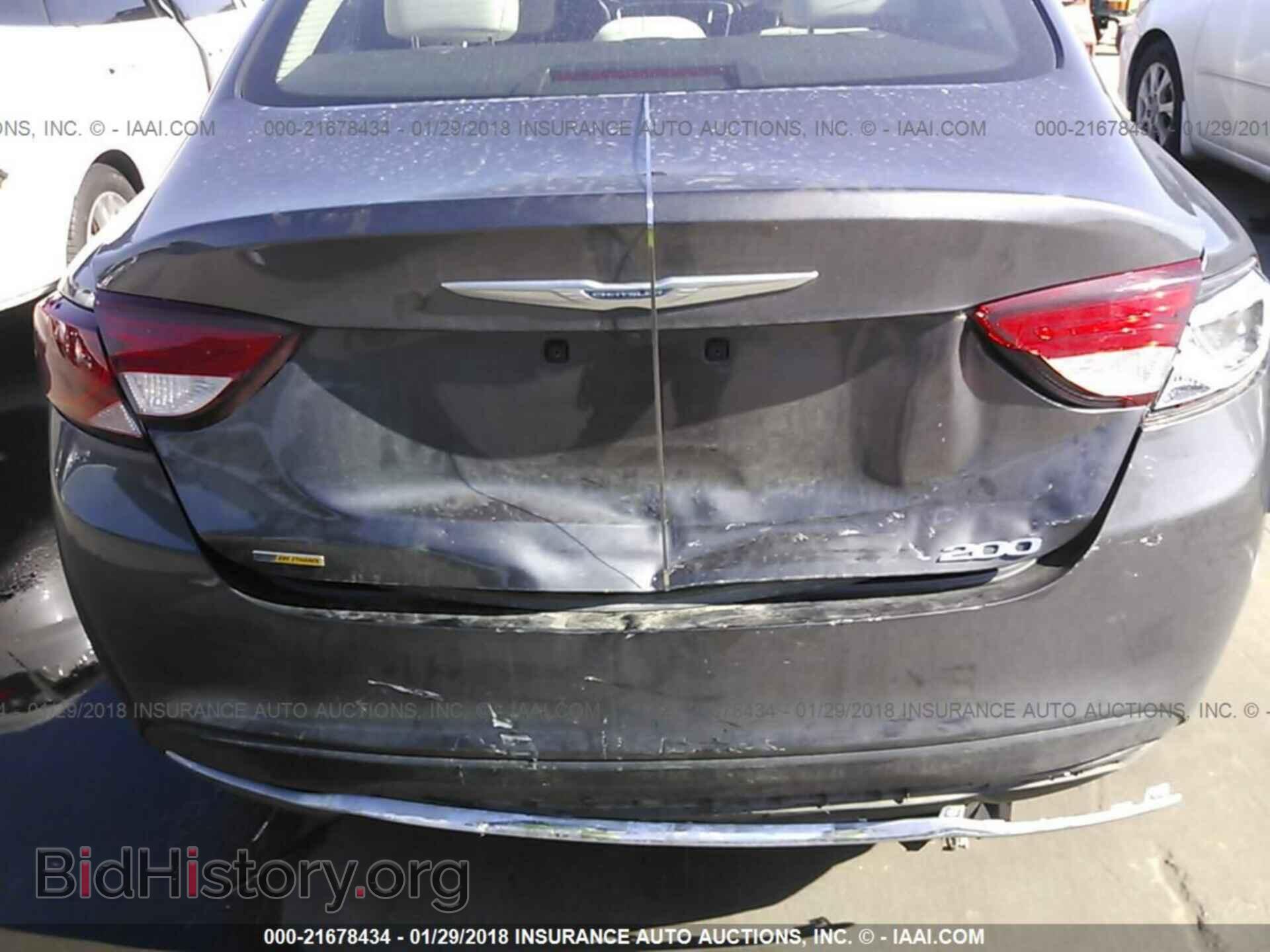 2016 Chrysler 200 - VIN: 1C3CCCAB5GN154100 - Photo 6
