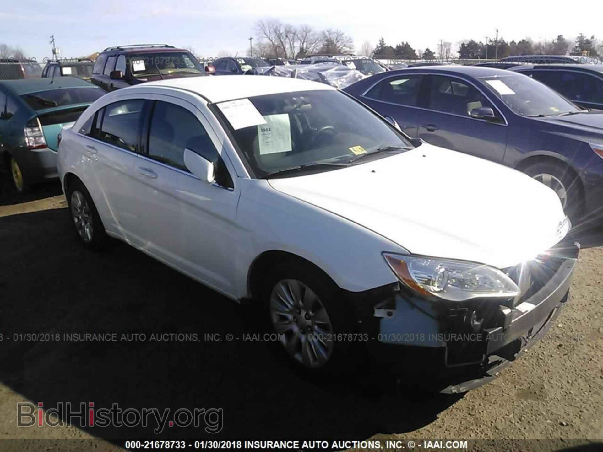 Photo 1C3CCBAB0DN686327 - Chrysler 200 2013