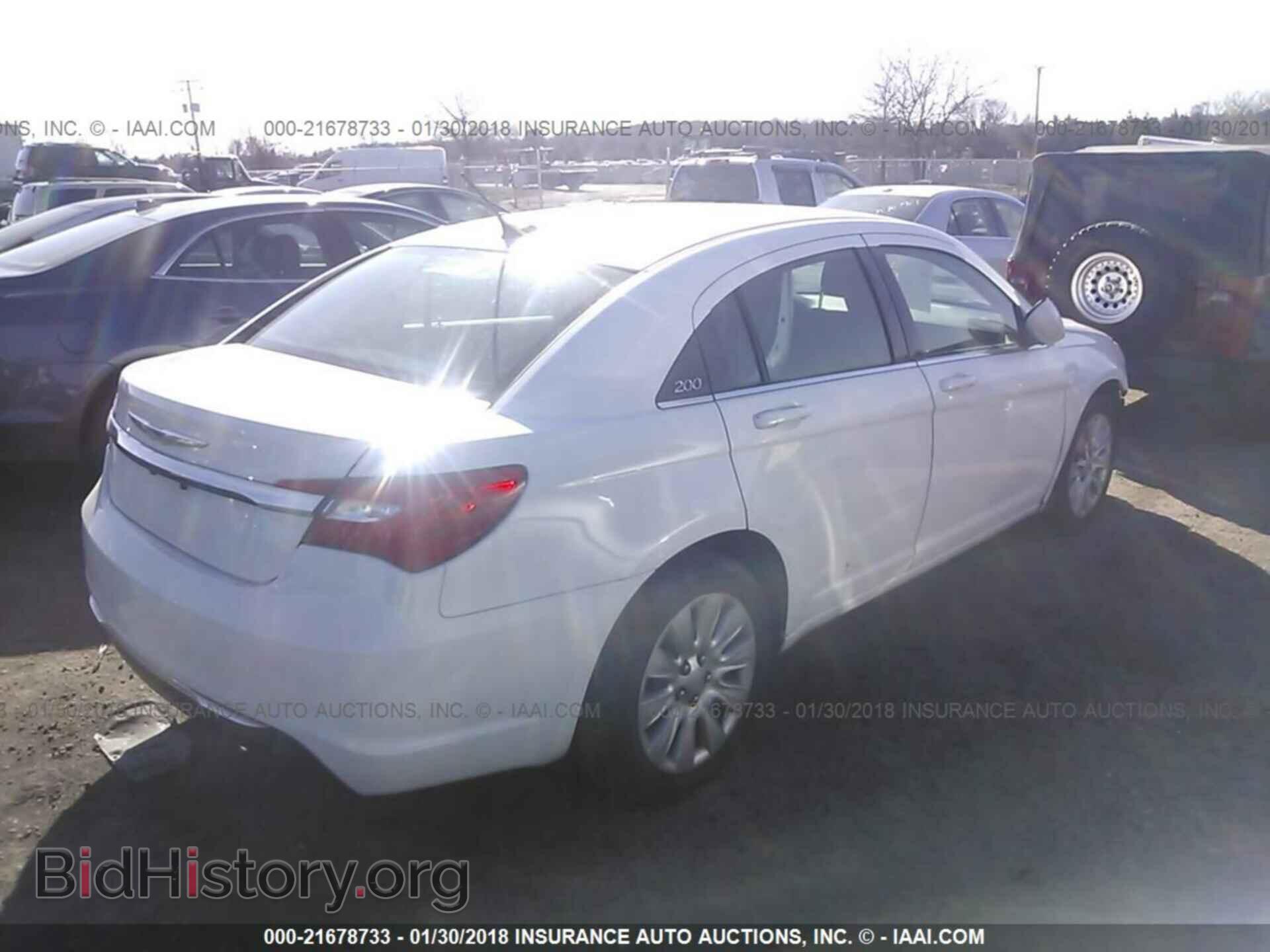 2013 Chrysler 200 - VIN: 1C3CCBAB0DN686327 - Фото 4