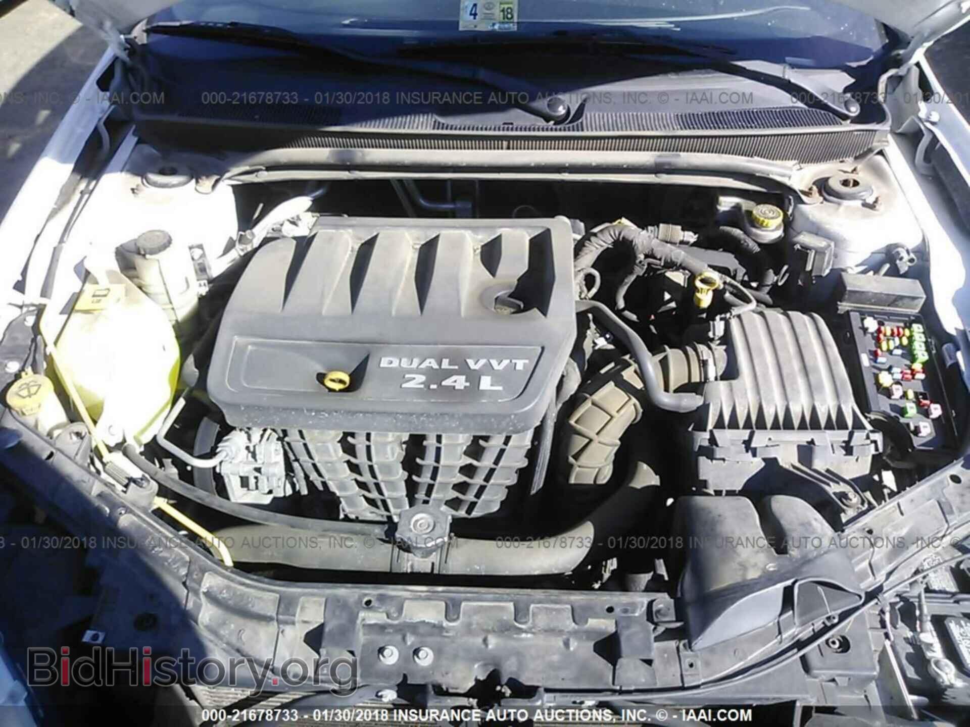 2013 Chrysler 200 - VIN: 1C3CCBAB0DN686327 - Фото 10