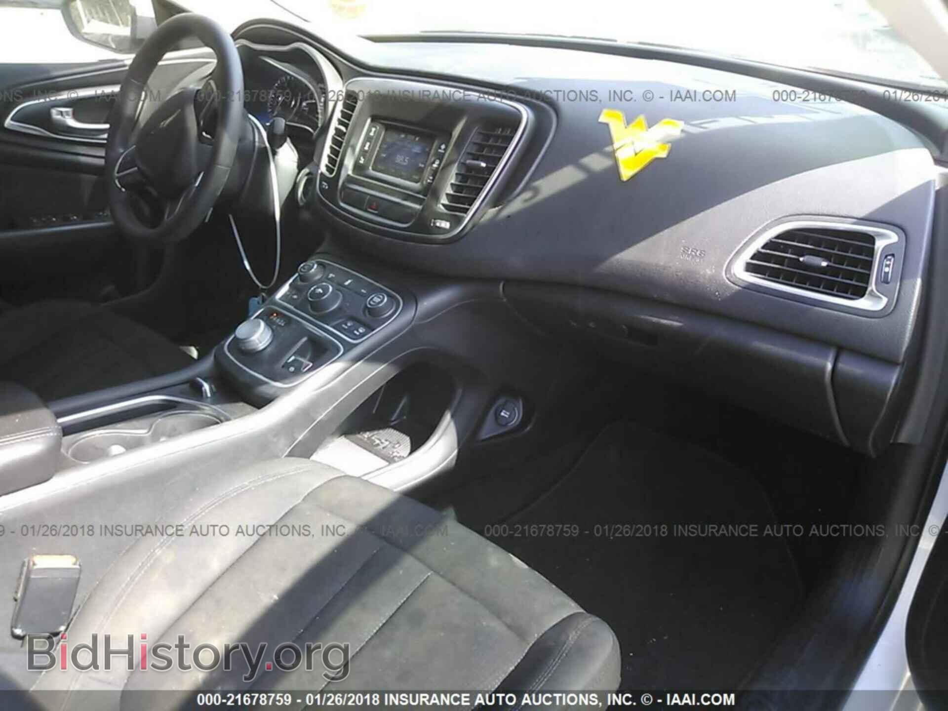 2015 Chrysler 200 - VIN: 1C3CCCAB3FN726652 - Photo 5