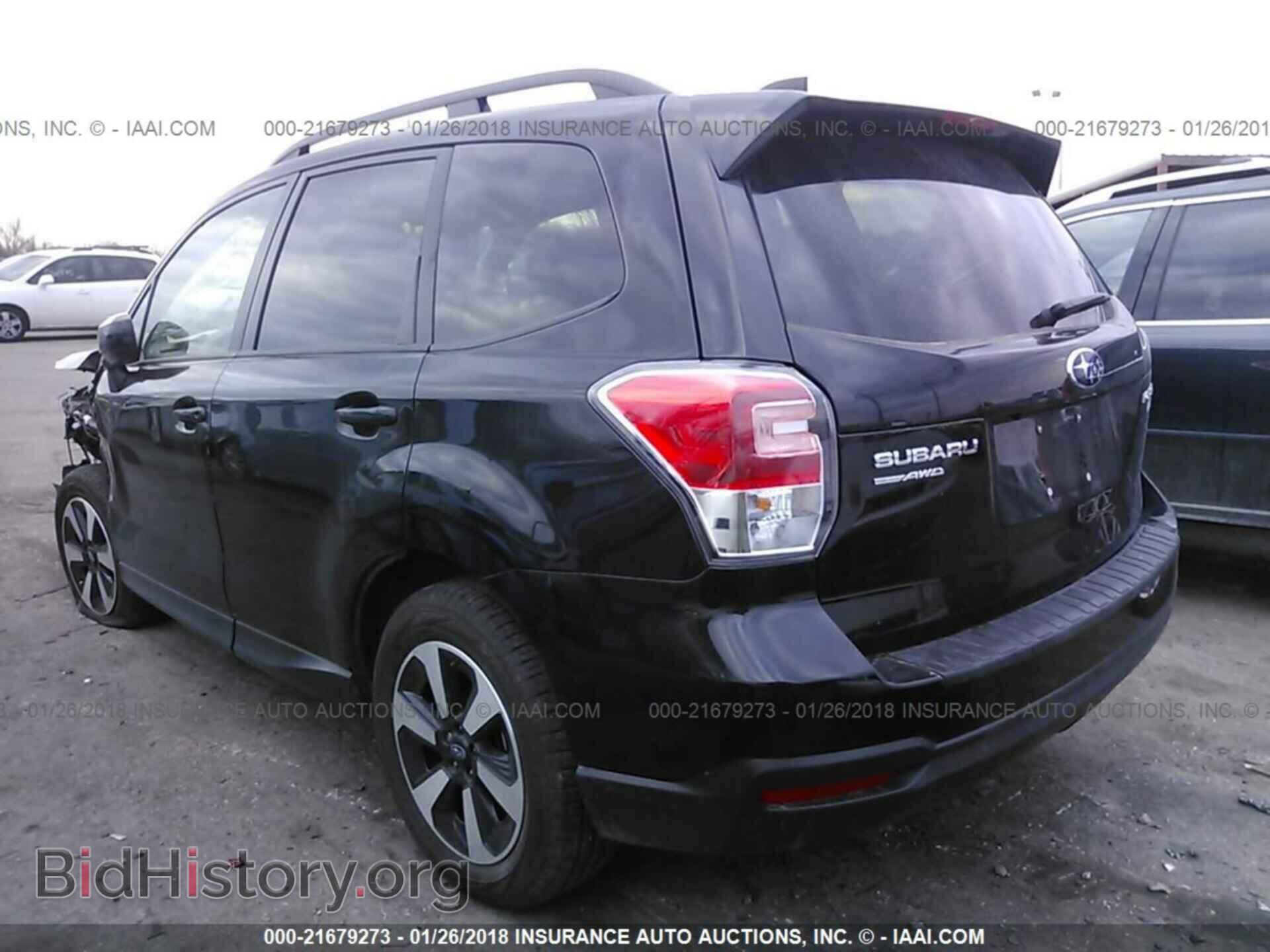 2017 Subaru Forester - VIN: JF2SJAEC2HH470849 - Фото 3