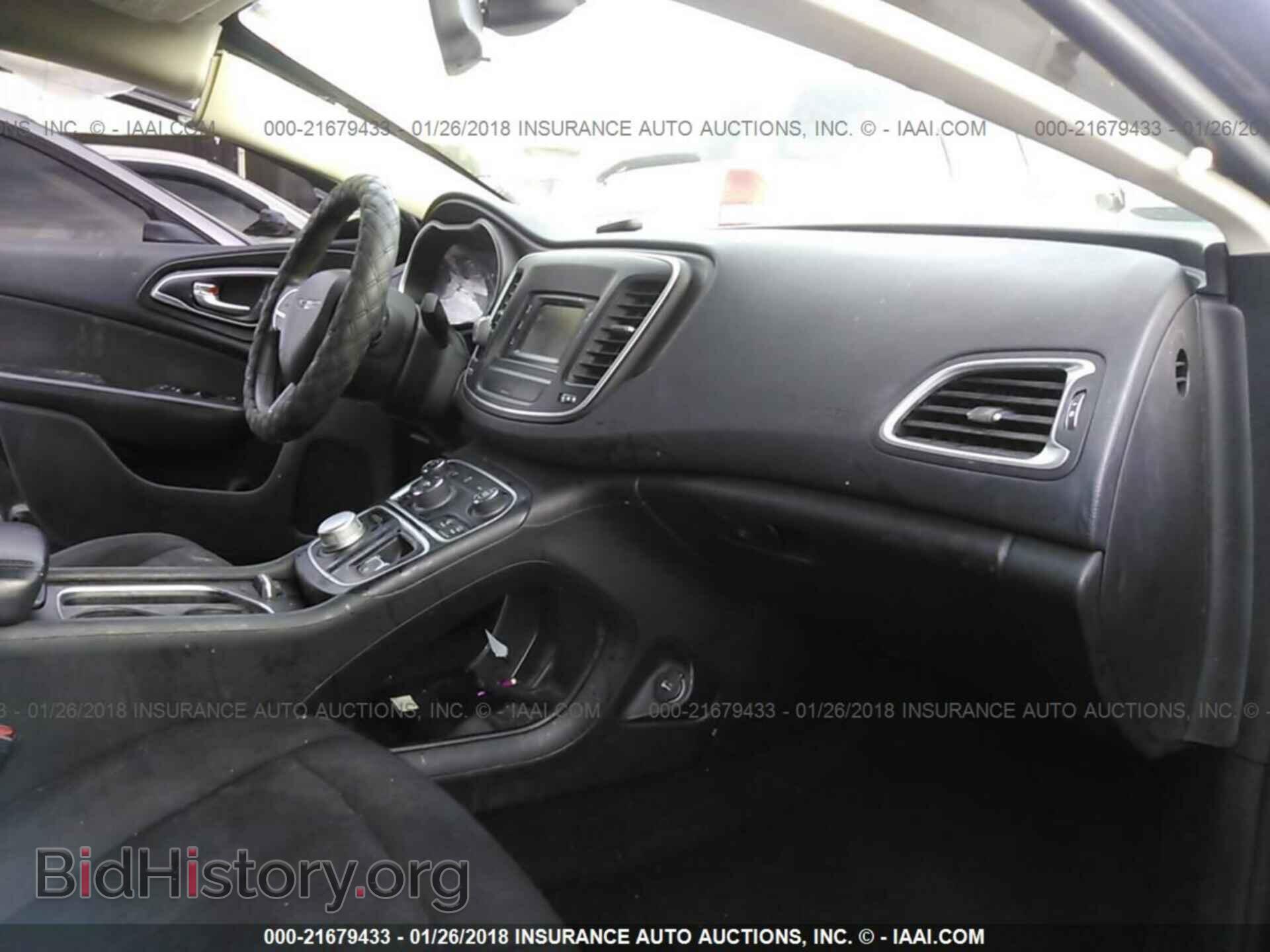 2015 Chrysler 200 - VIN: 1C3CCCAB0FN579755 - Photo 5