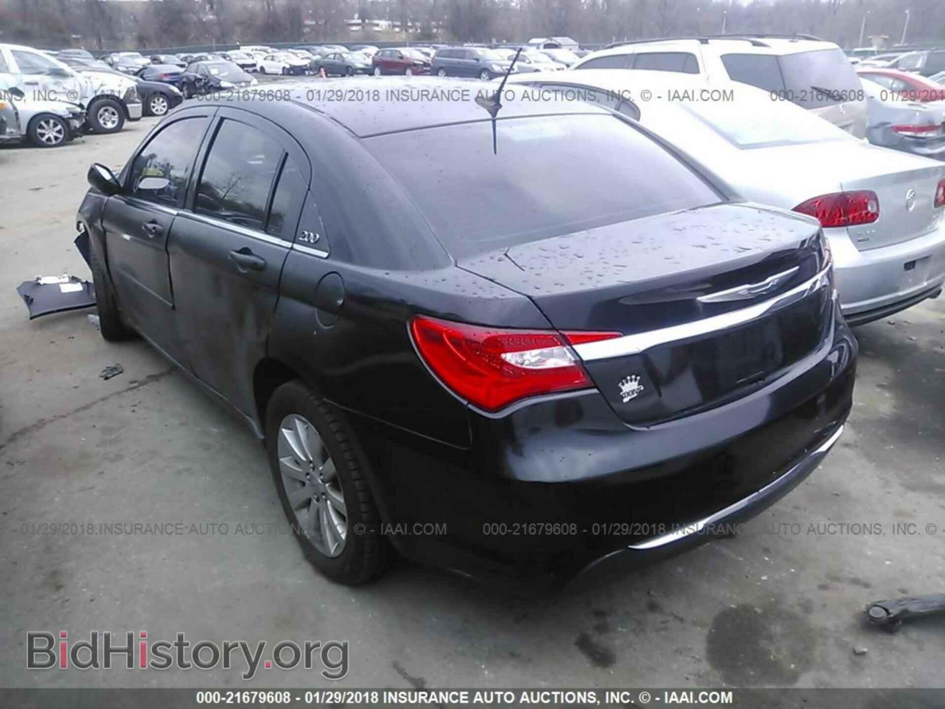 2013 Chrysler 200 - VIN: 1C3CCBBB1DN639418 - Photo 3
