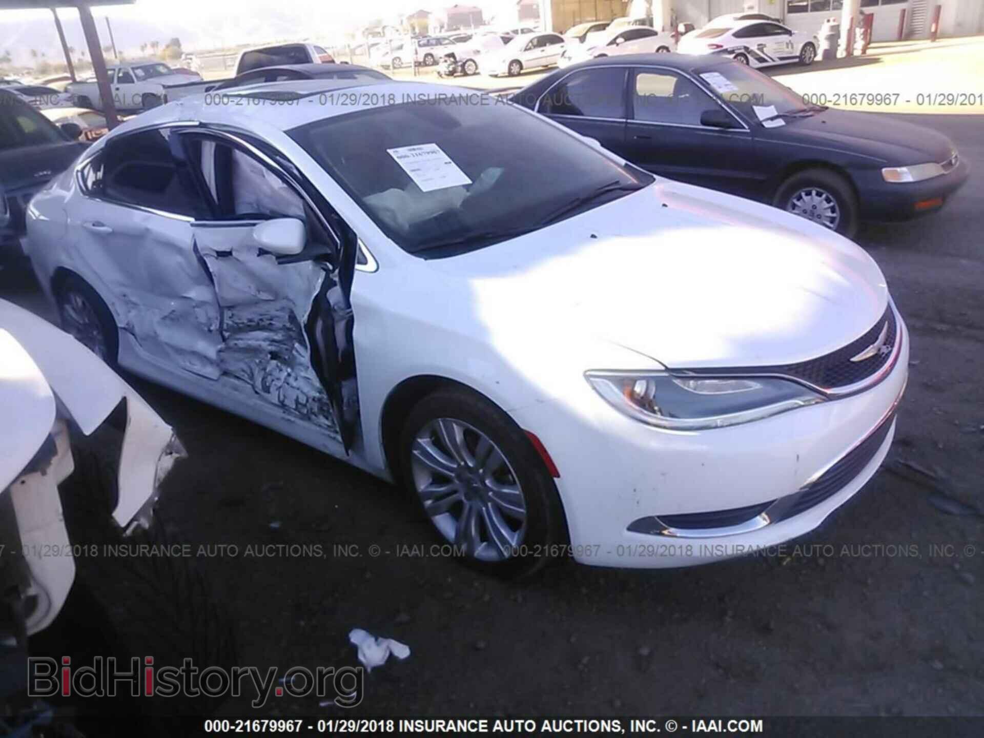 Photo 1C3CCCAB2FN552394 - Chrysler 200 2015
