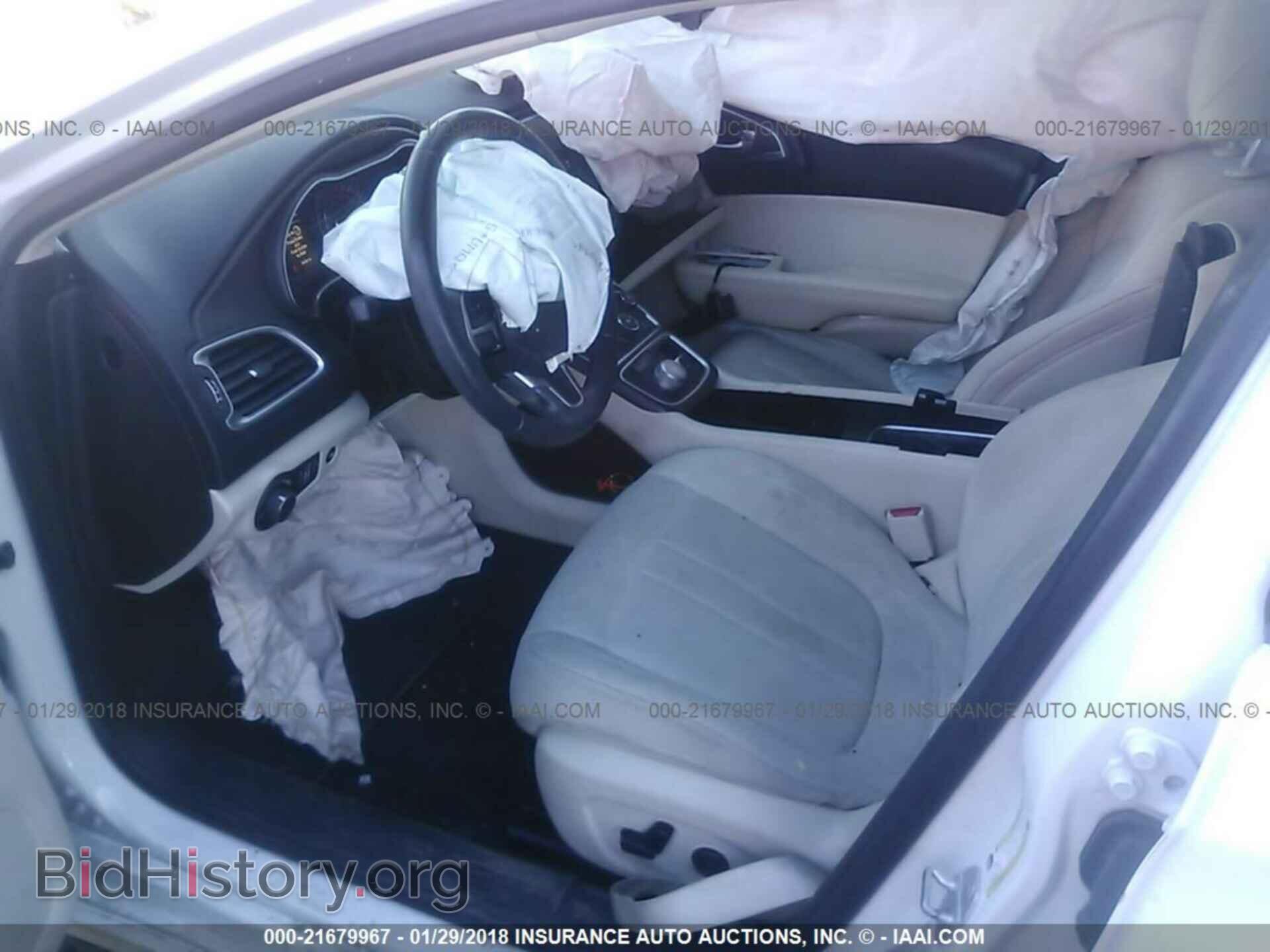 2015 Chrysler 200 - VIN: 1C3CCCAB2FN552394 - Photo 5