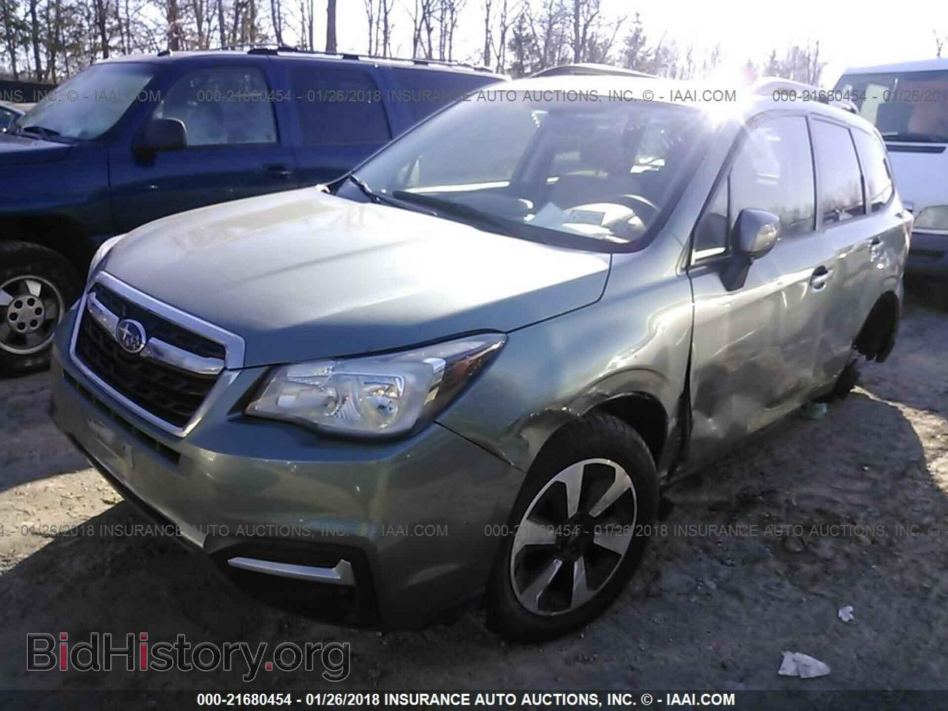 2017 Subaru Forester - VIN: JF2SJAEC9HH421101 - Photo 2