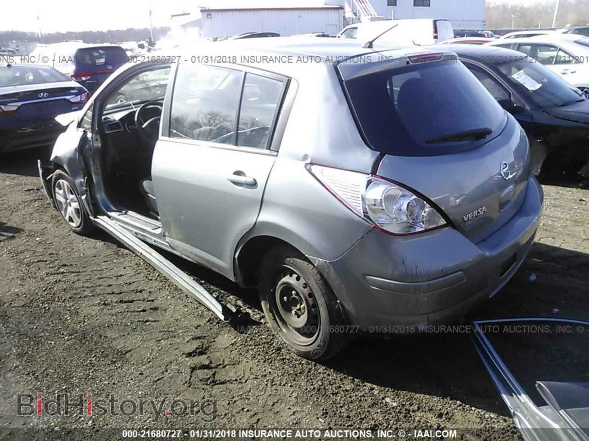 2011 Nissan Versa - VIN: 3N1BC1CP7BL437338 - Фото 3