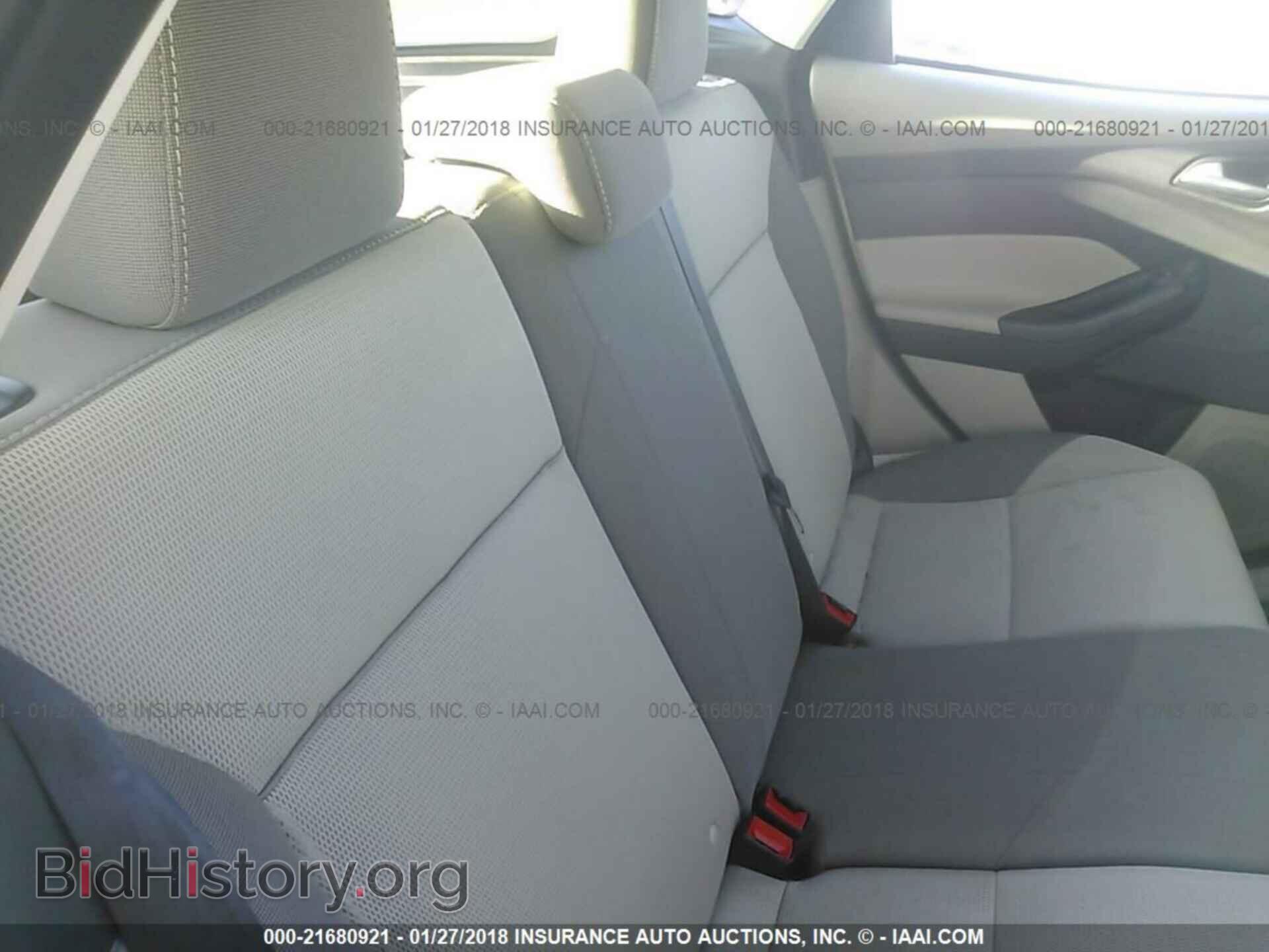 2012 Ford Focus - VIN: 1FAHP3K21CL265145 - Photo 8