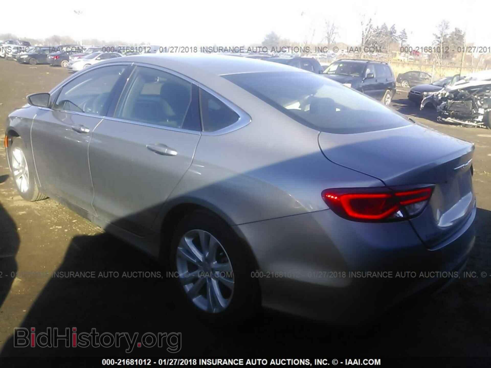 2016 Chrysler 200 - VIN: 1C3CCCFB0GN194092 - Photo 3