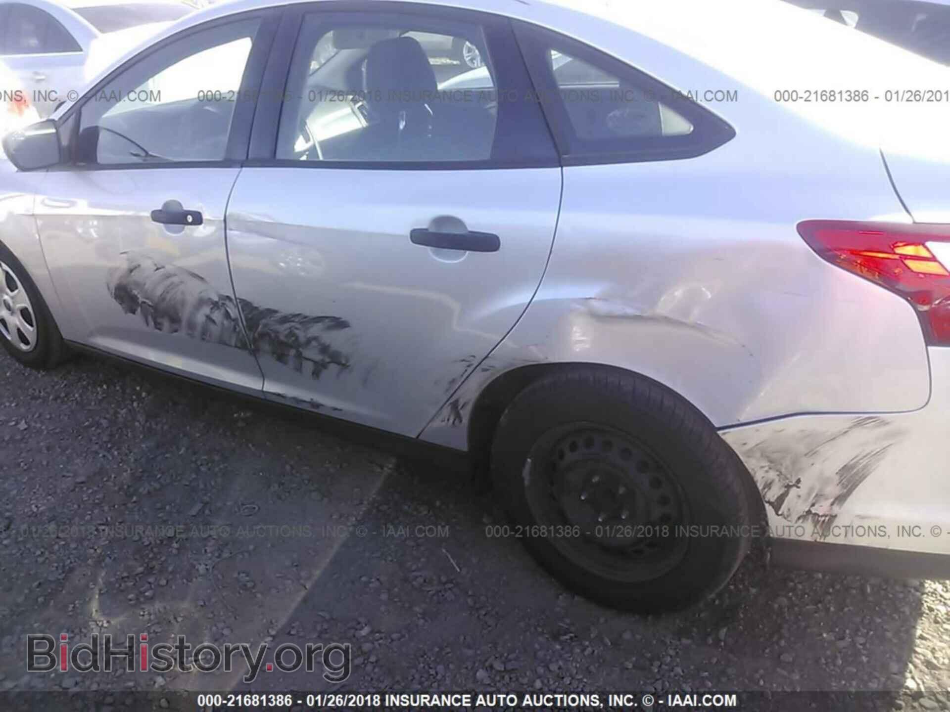 2012 Ford Focus - VIN: 1FAHP3E21CL302173 - Фото 6