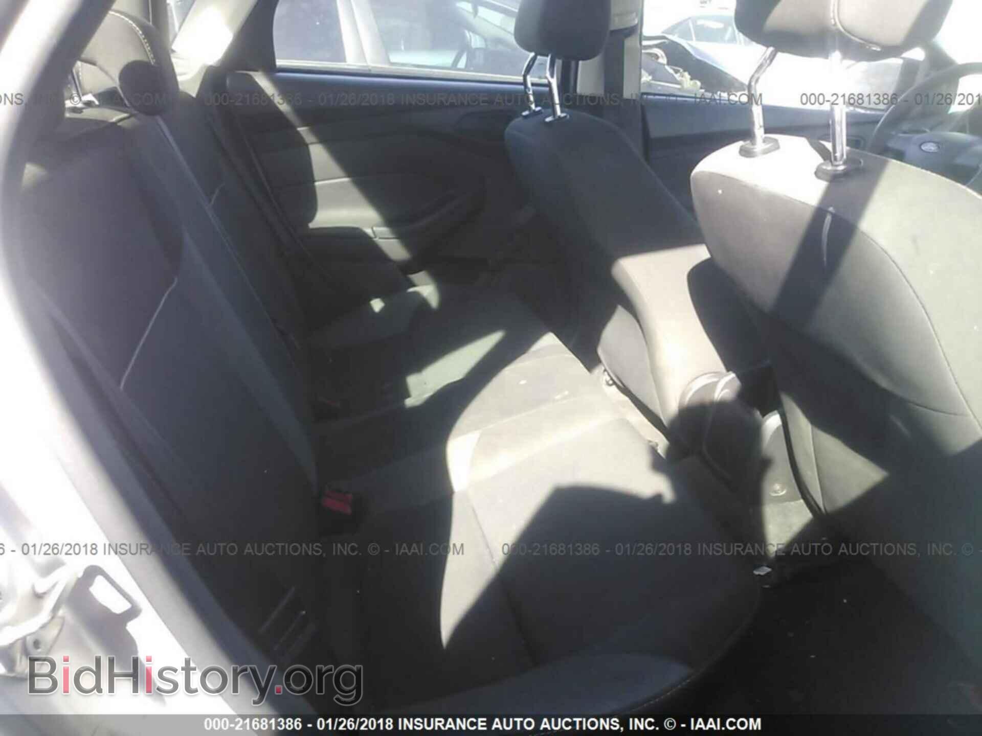2012 Ford Focus - VIN: 1FAHP3E21CL302173 - Фото 8
