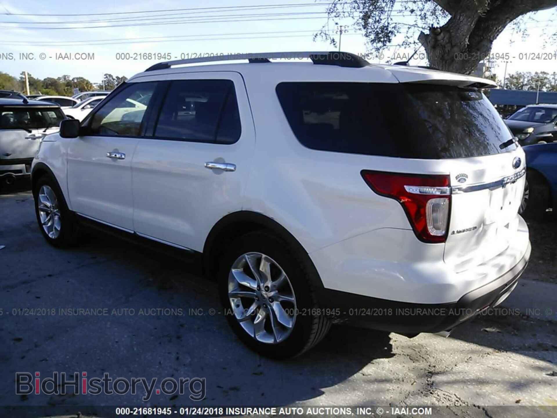 2011 Ford Explorer - VIN: 1FMHK7F88BGA91091 - Photo 3