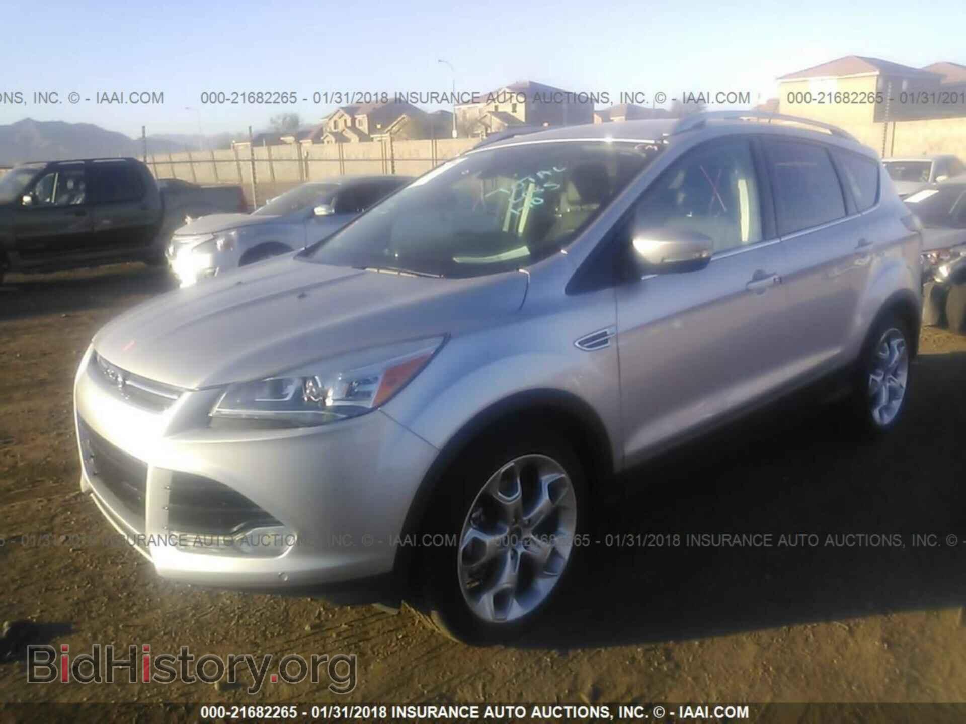 2015 Ford Escape - VIN: 1FMCU0J92FUC23698 - Фото 2
