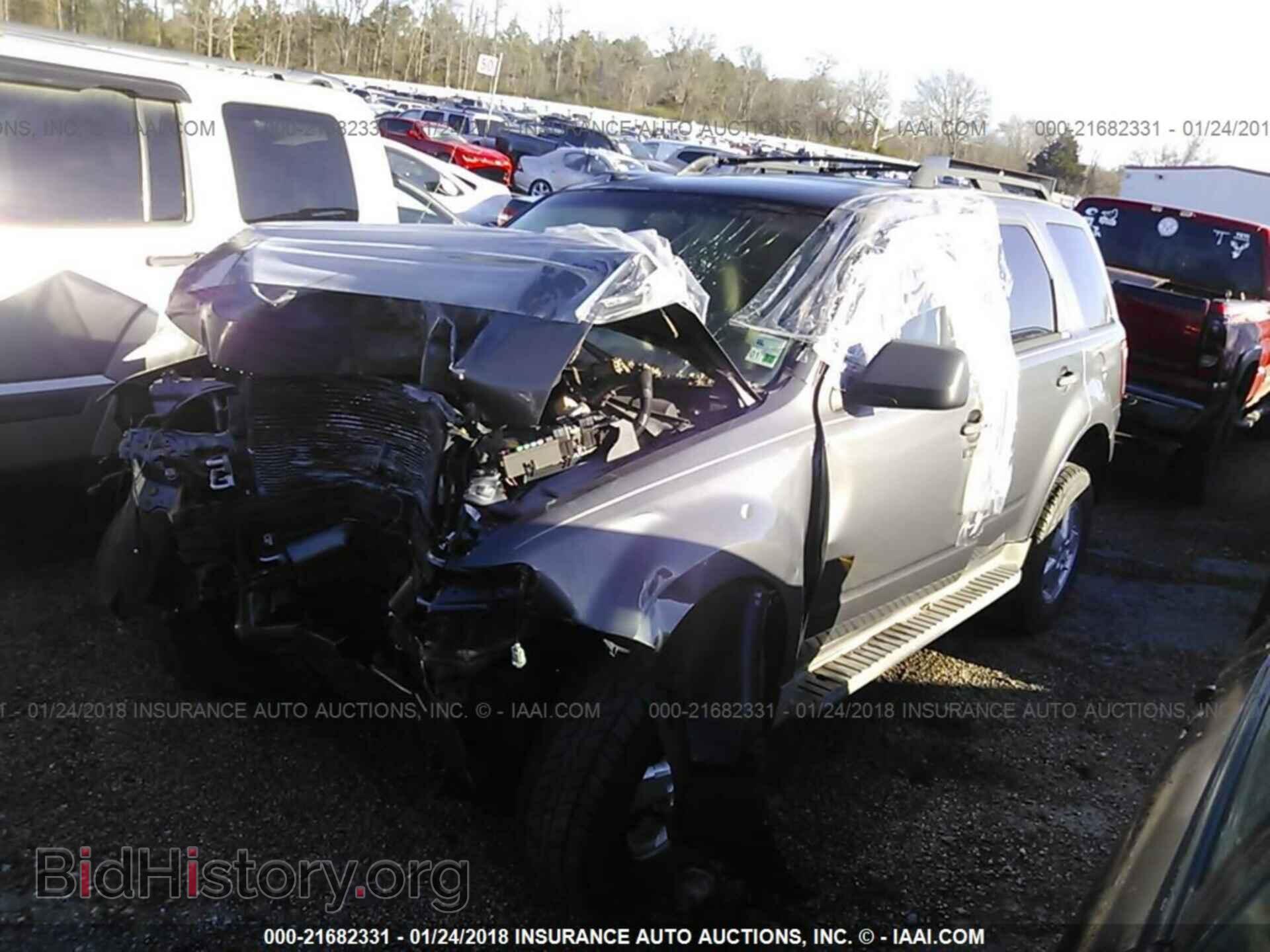 2011 FORD ESCAPE - VIN: 1FMCU0D74BKB19259 - Фото 2