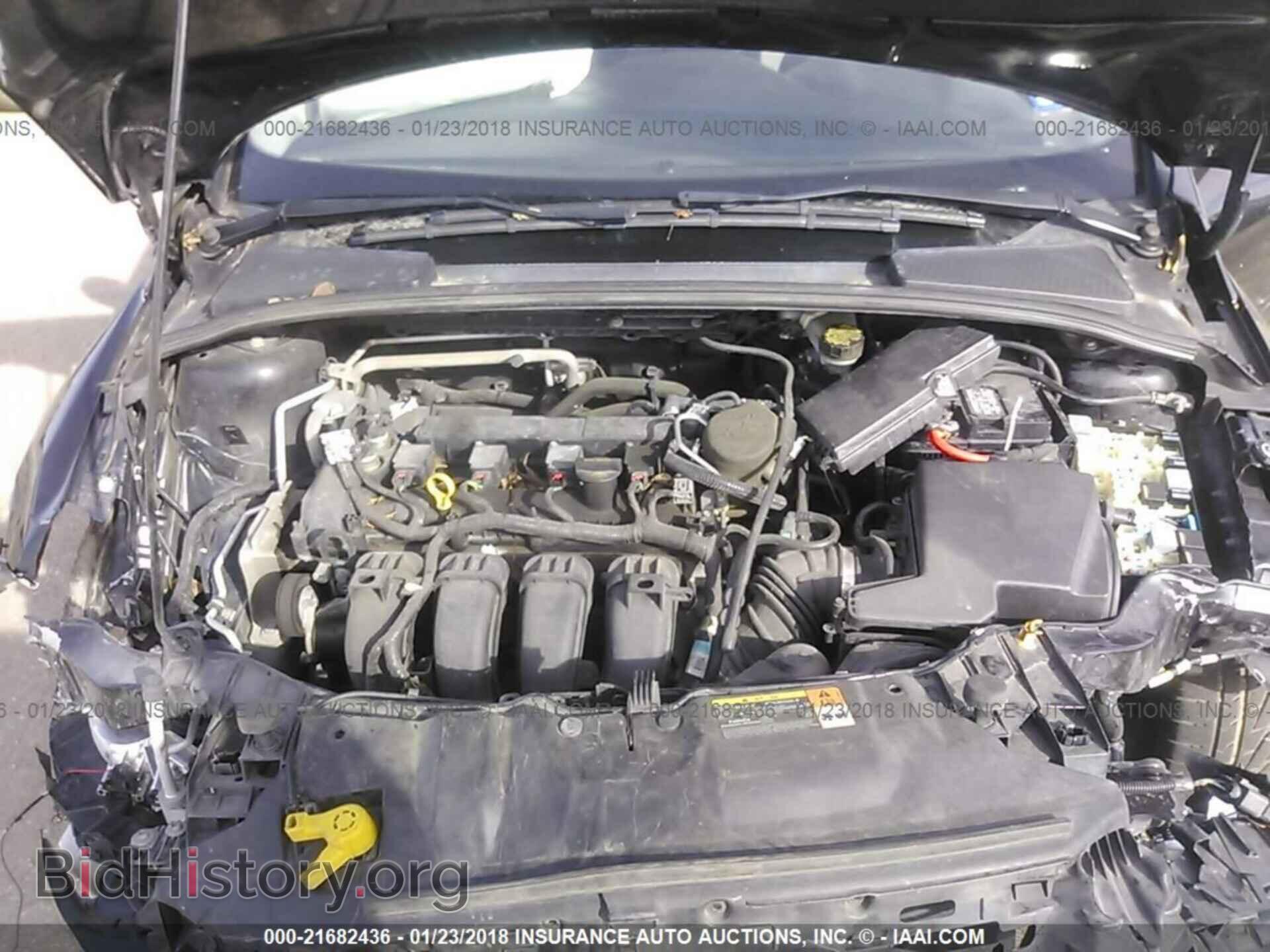 2014 Ford Focus - VIN: 1FADP3K27EL143598 - Photo 10