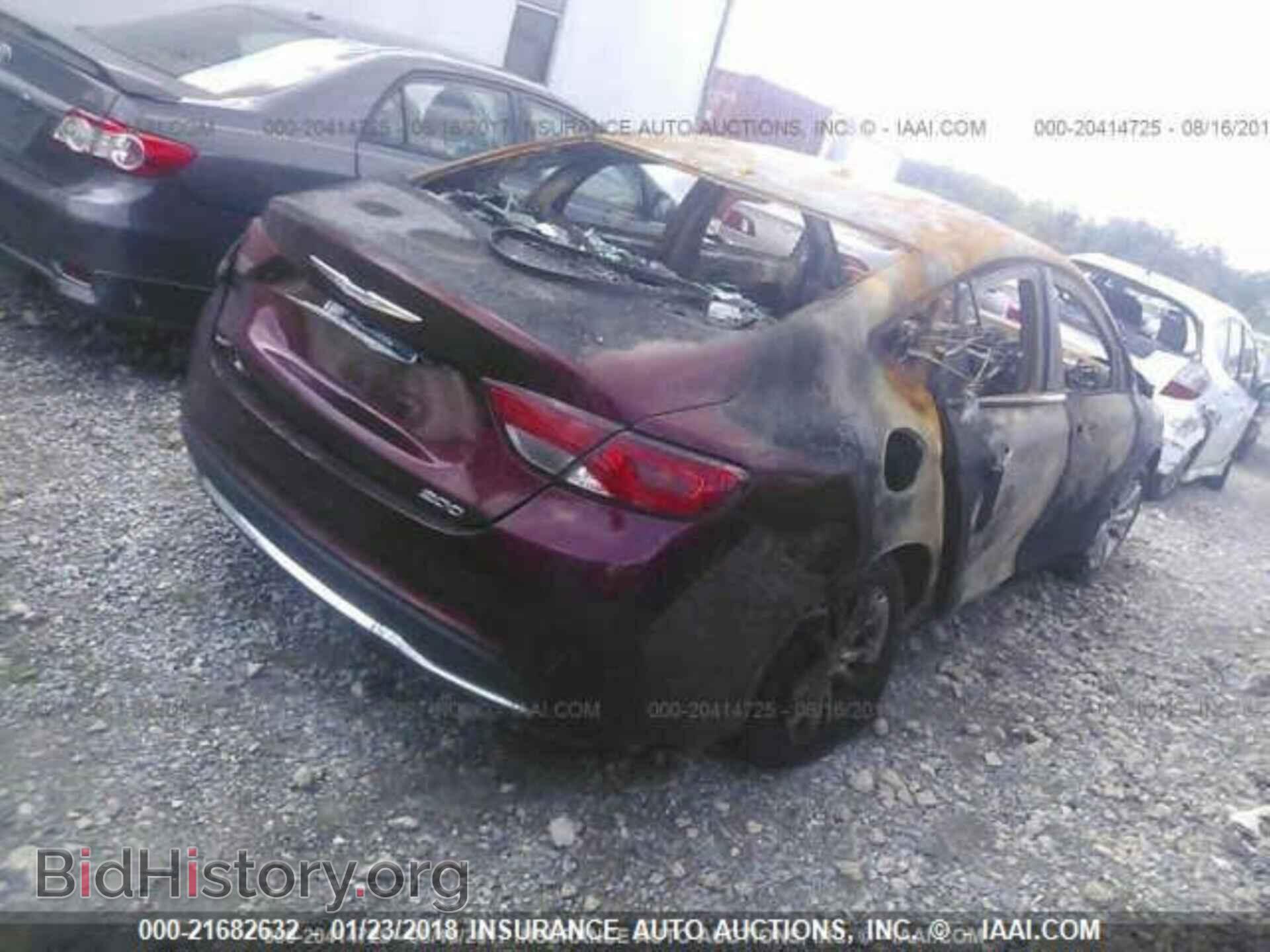 2015 Chrysler 200 - VIN: 1C3CCCAB2FN680229 - Photo 4