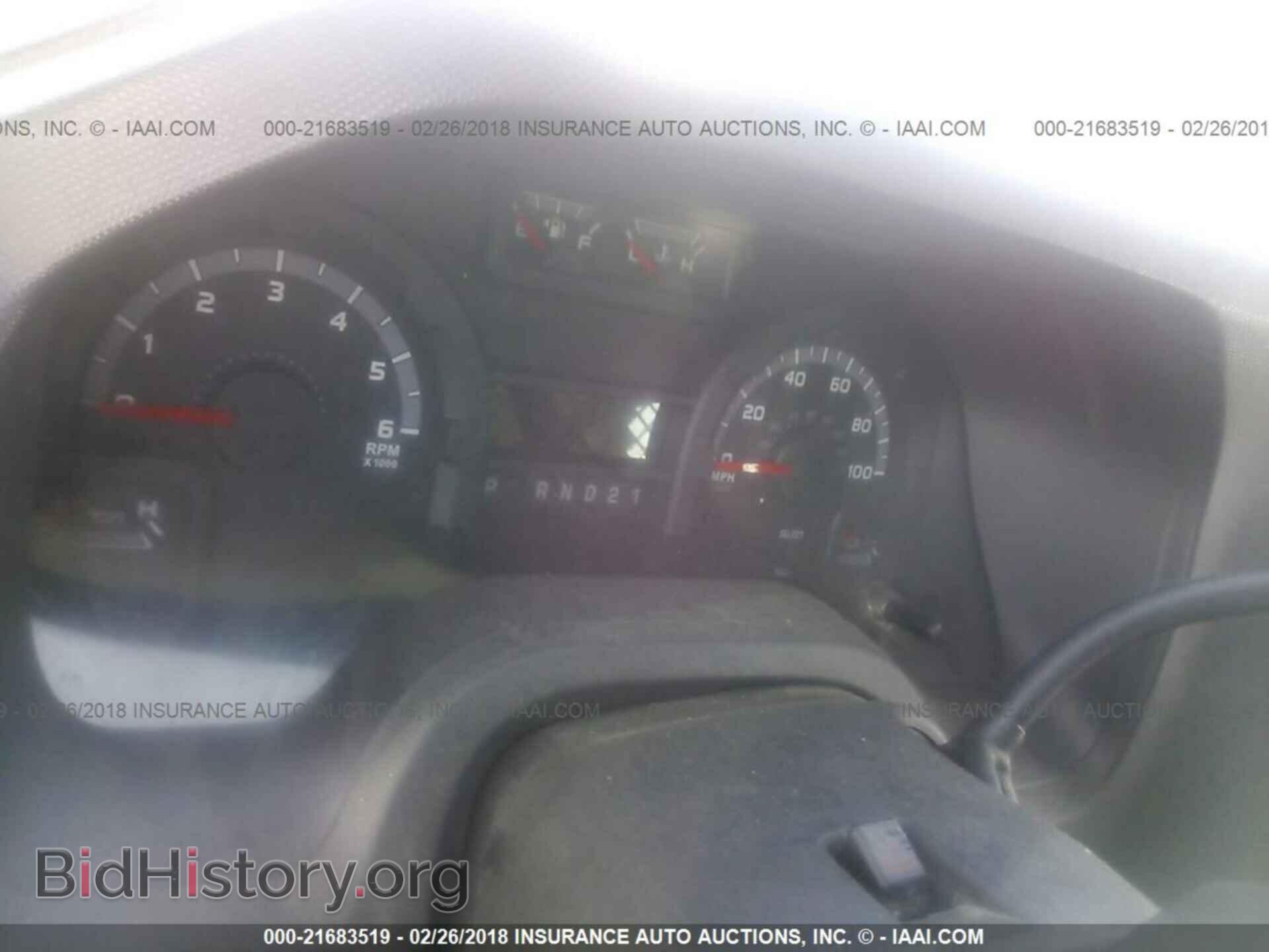 2011 Ford Econoline - VIN: 1FTNE1EW0BDB38403 - Photo 7