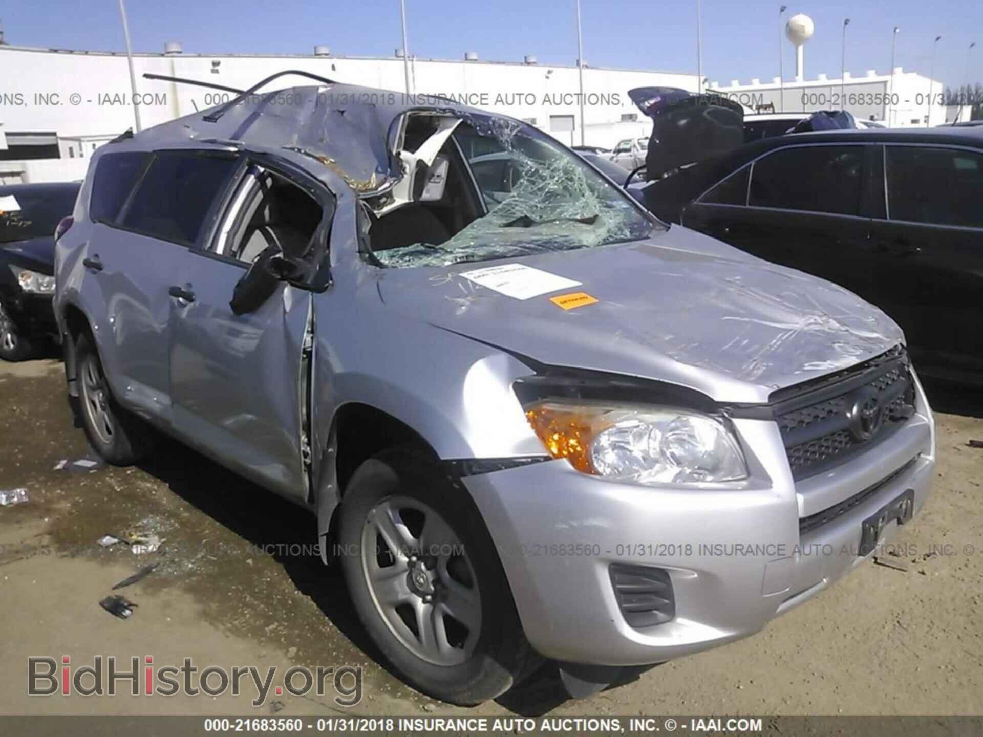 Photo 2T3ZF4DV2BW089071 - Toyota Rav4 2011