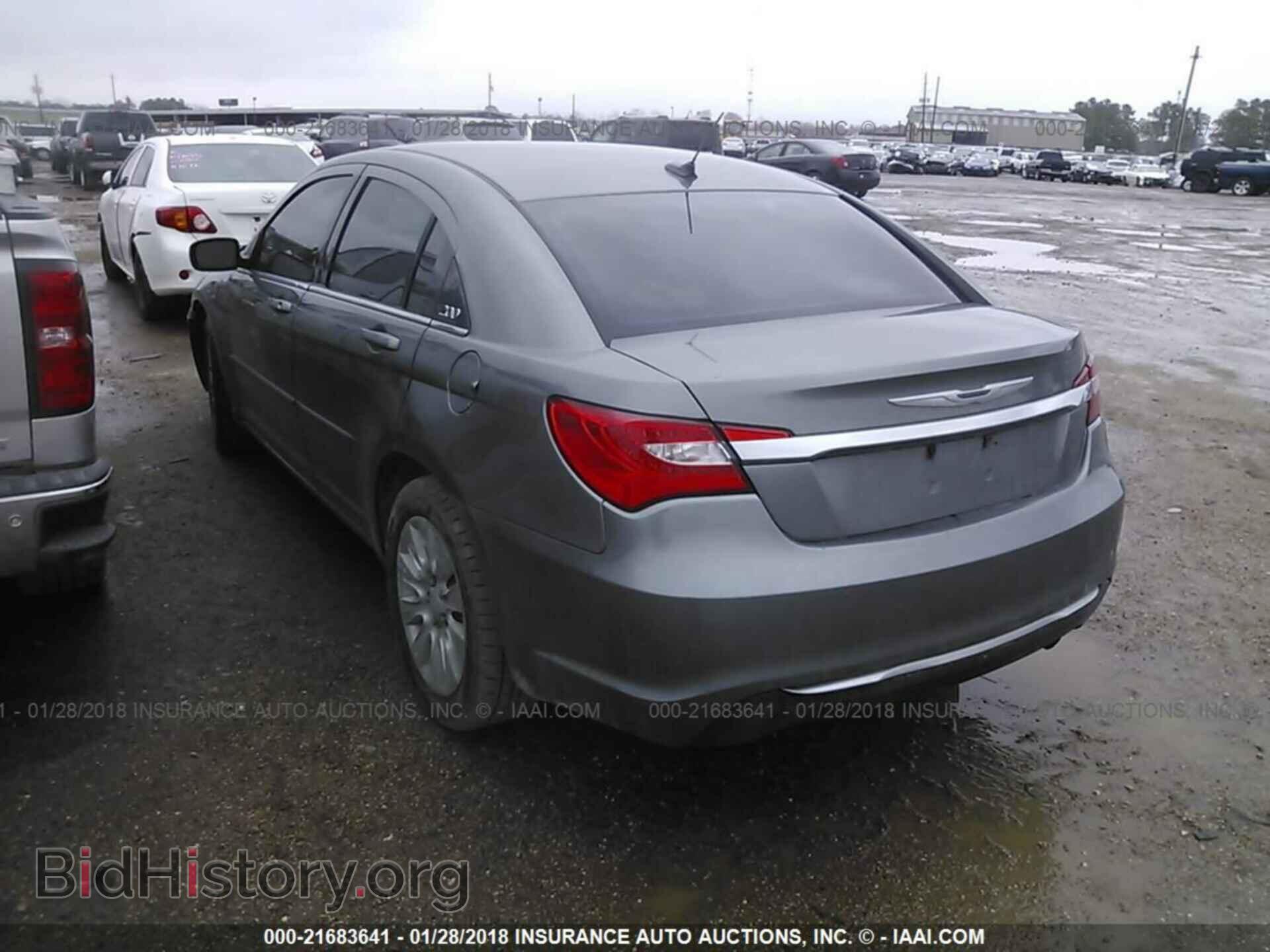 2012 Chrysler 200 - VIN: 1C3CCBAB8CN201950 - Фото 3
