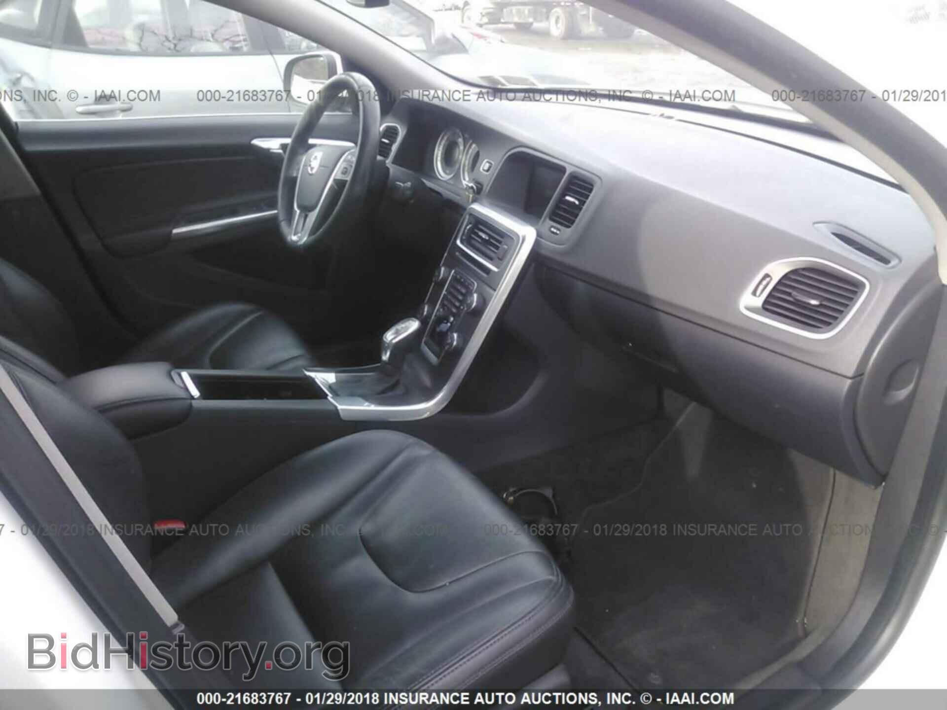 2013 Volvo S60 - VIN: YV1612FH9D2178140 - Фото 5