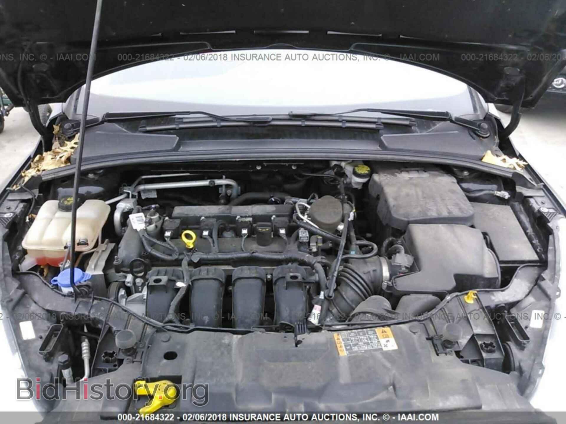 2016 Ford Focus - VIN: 1FADP3F23GL212445 - Photo 10