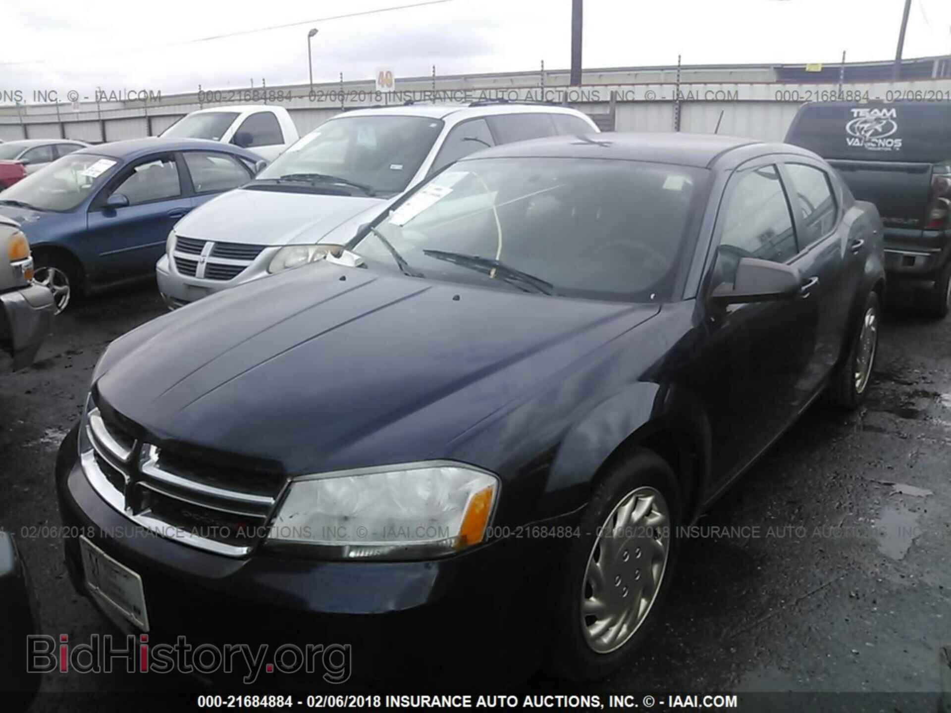 2014 Dodge Avenger - VIN: 1C3CDZAB8EN138812 - Фото 2