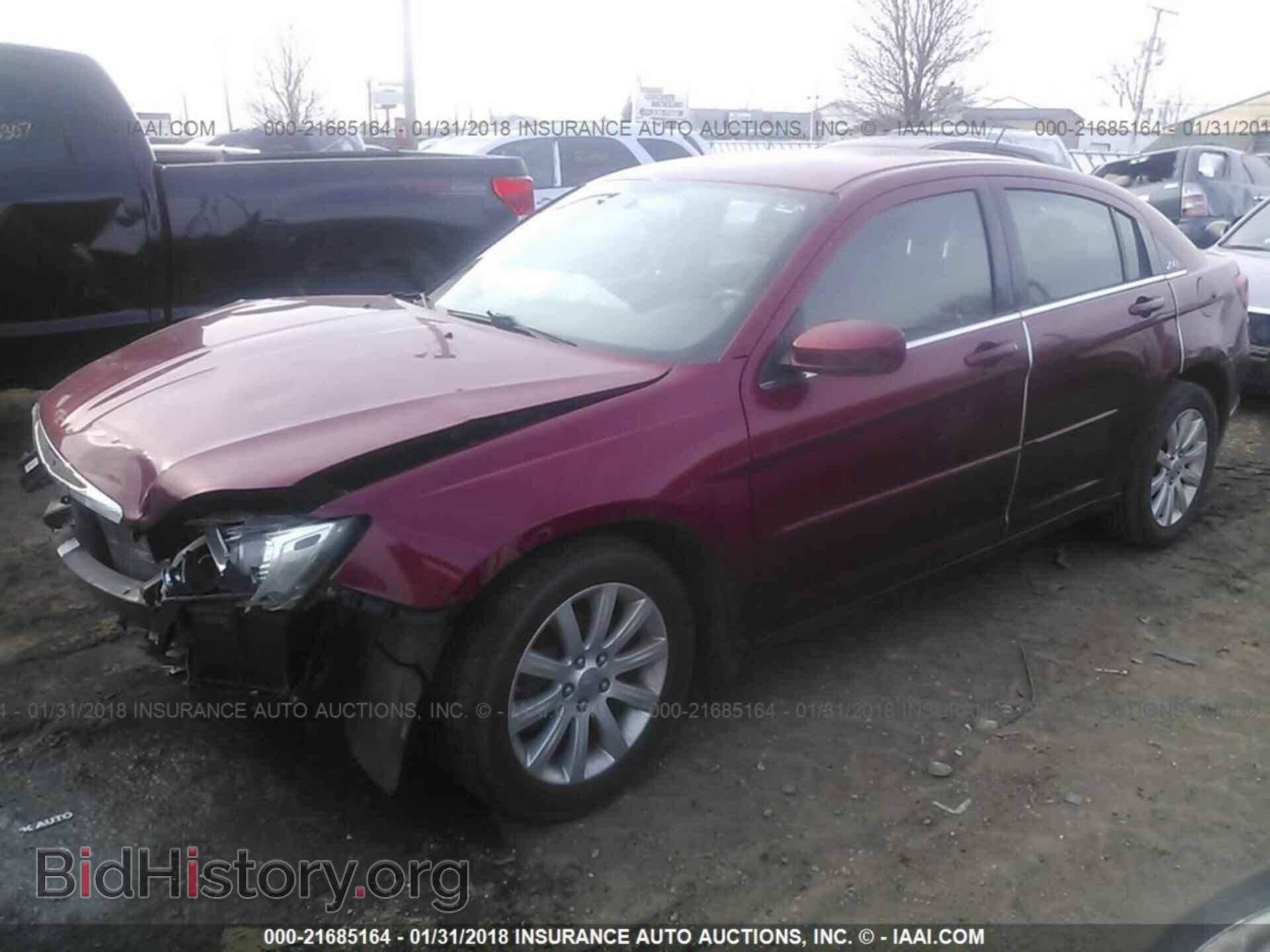 2012 Chrysler 200 - VIN: 1C3CCBBB7CN239314 - Фото 2