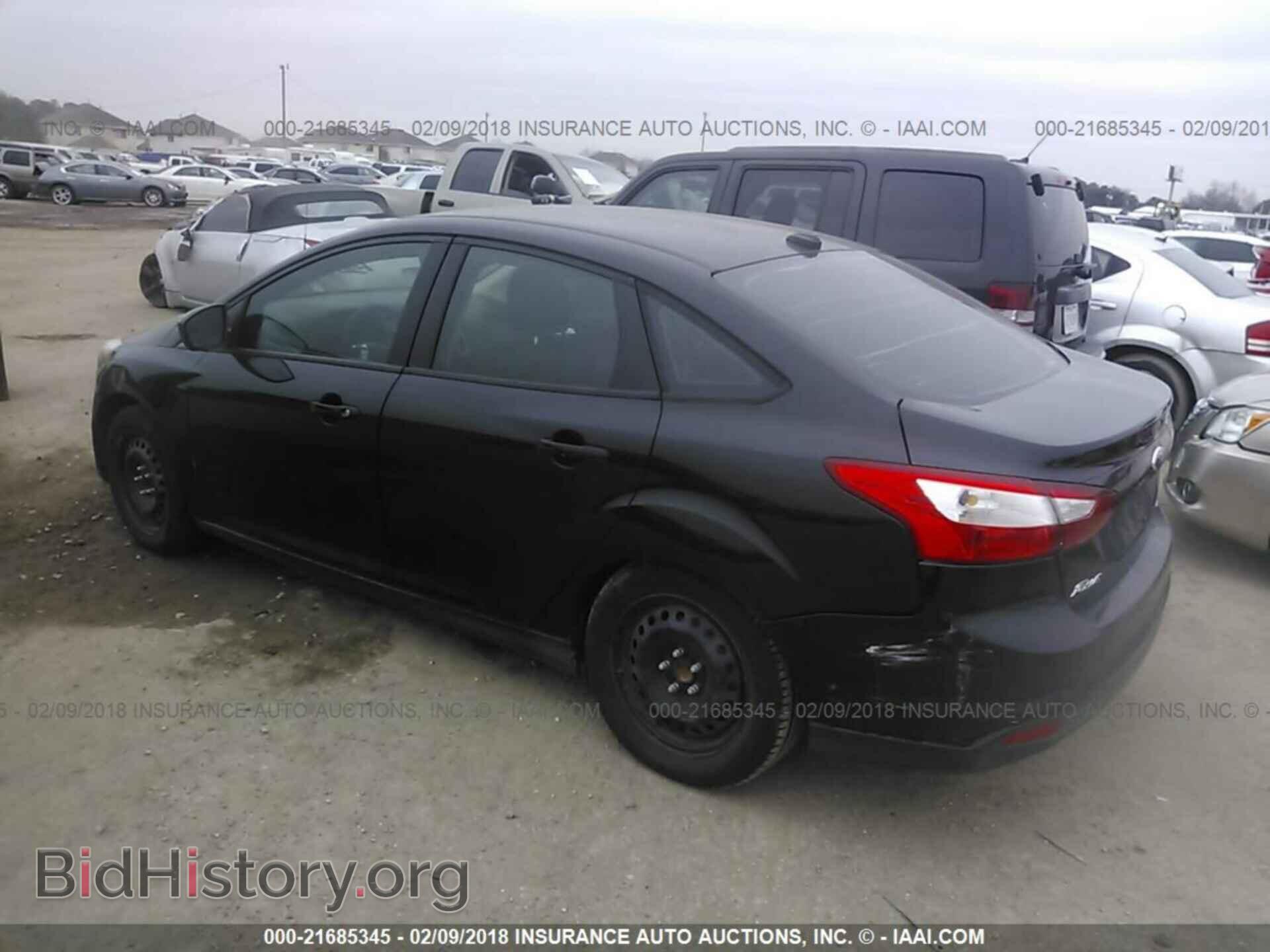 2012 Ford Focus - VIN: 1FAHP3F27CL243368 - Фото 3