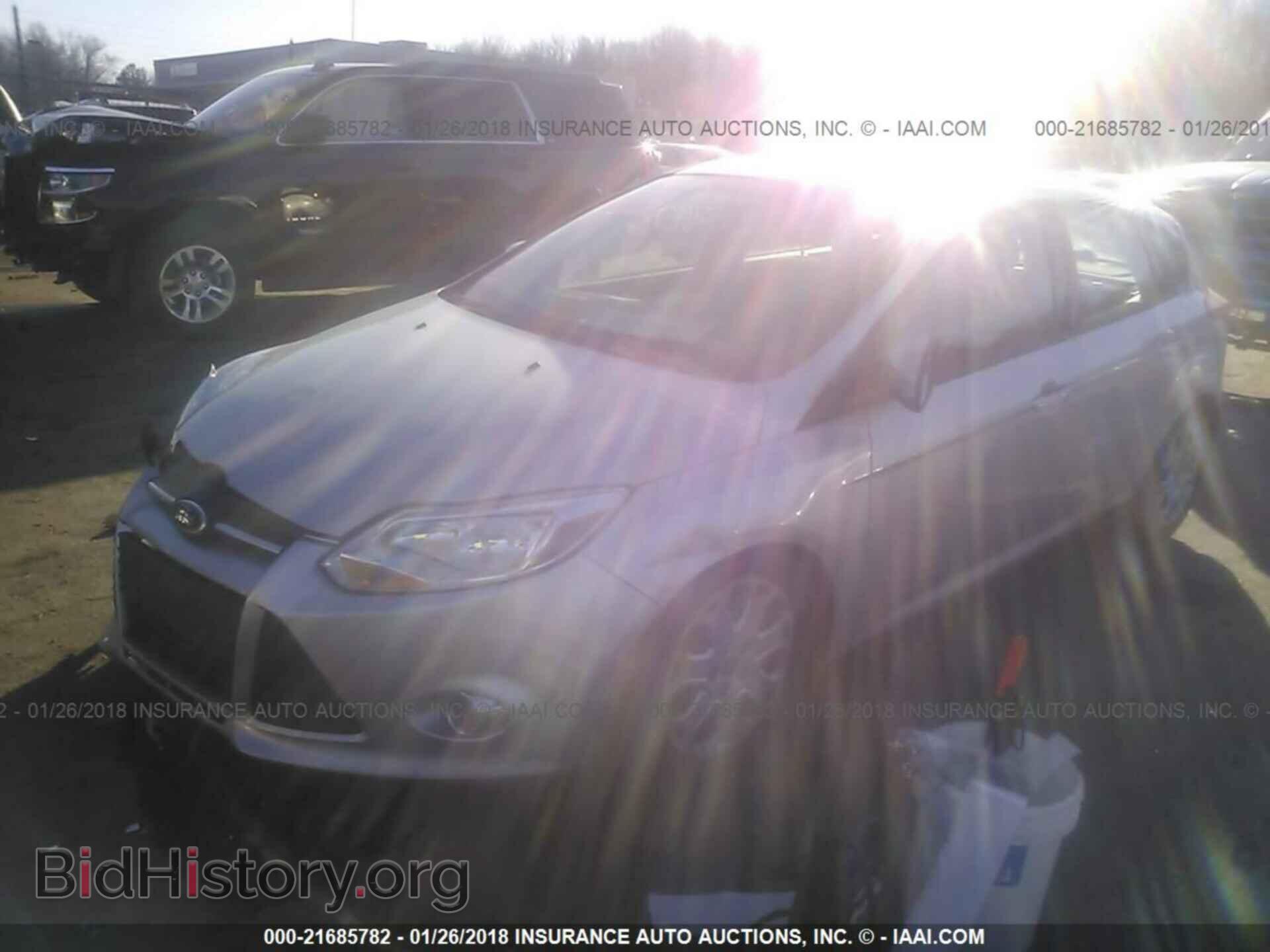 2012 Ford Focus - VIN: 1FAHP3K21CL367061 - Photo 2
