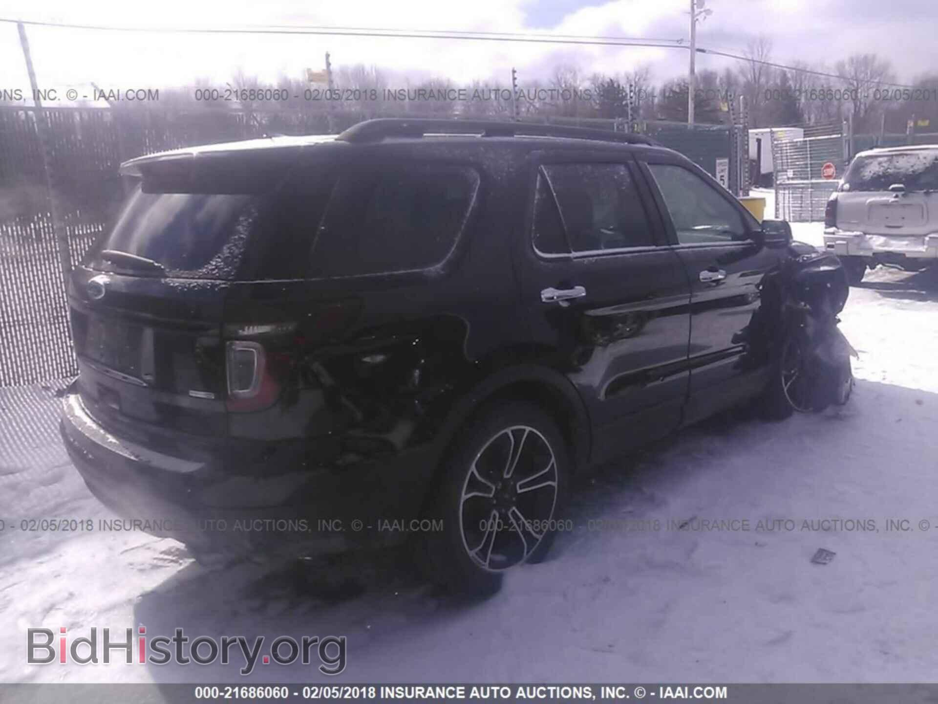 2013 Ford Explorer - VIN: 1FM5K8GT7DGB52252 - Photo 4