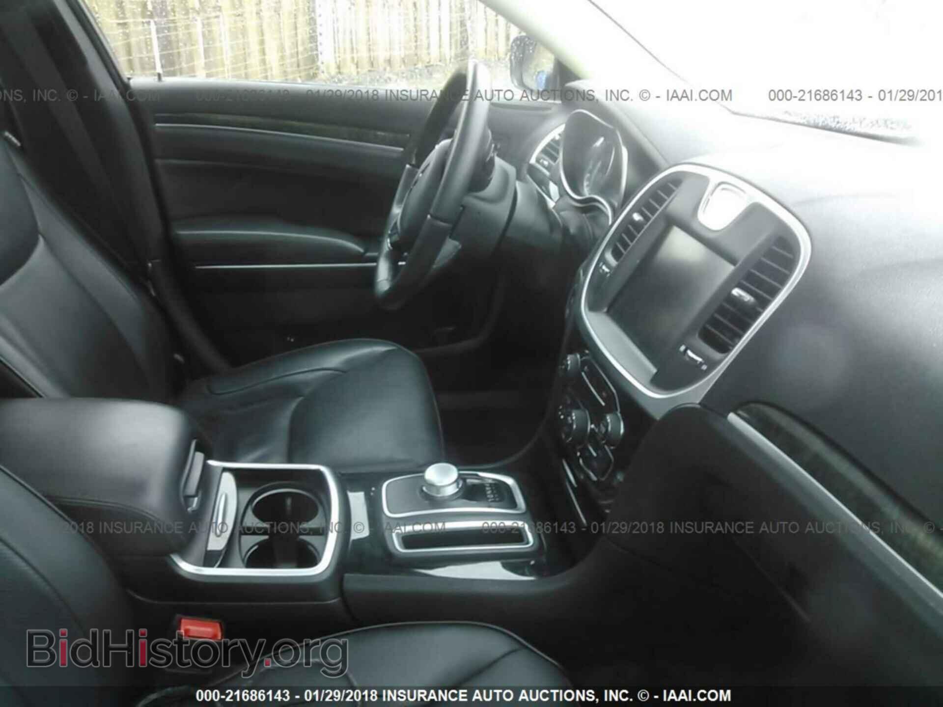 2016 Chrysler 300c - VIN: 2C3CCAKG1GH157096 - Фото 5
