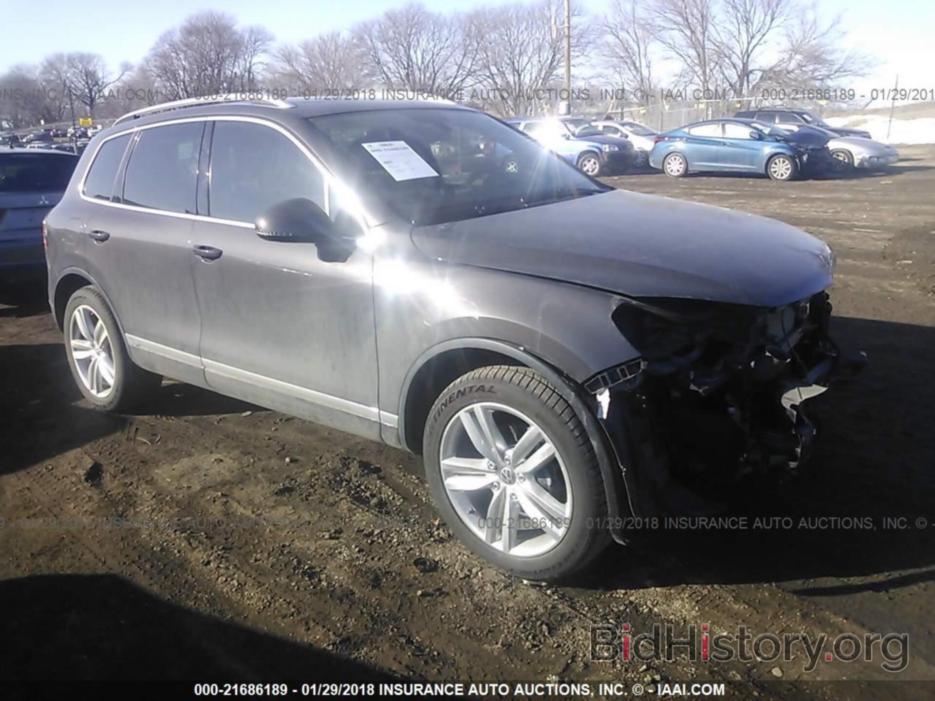 Photo WVGEF9BP5CD006923 - Volkswagen Touareg 2012