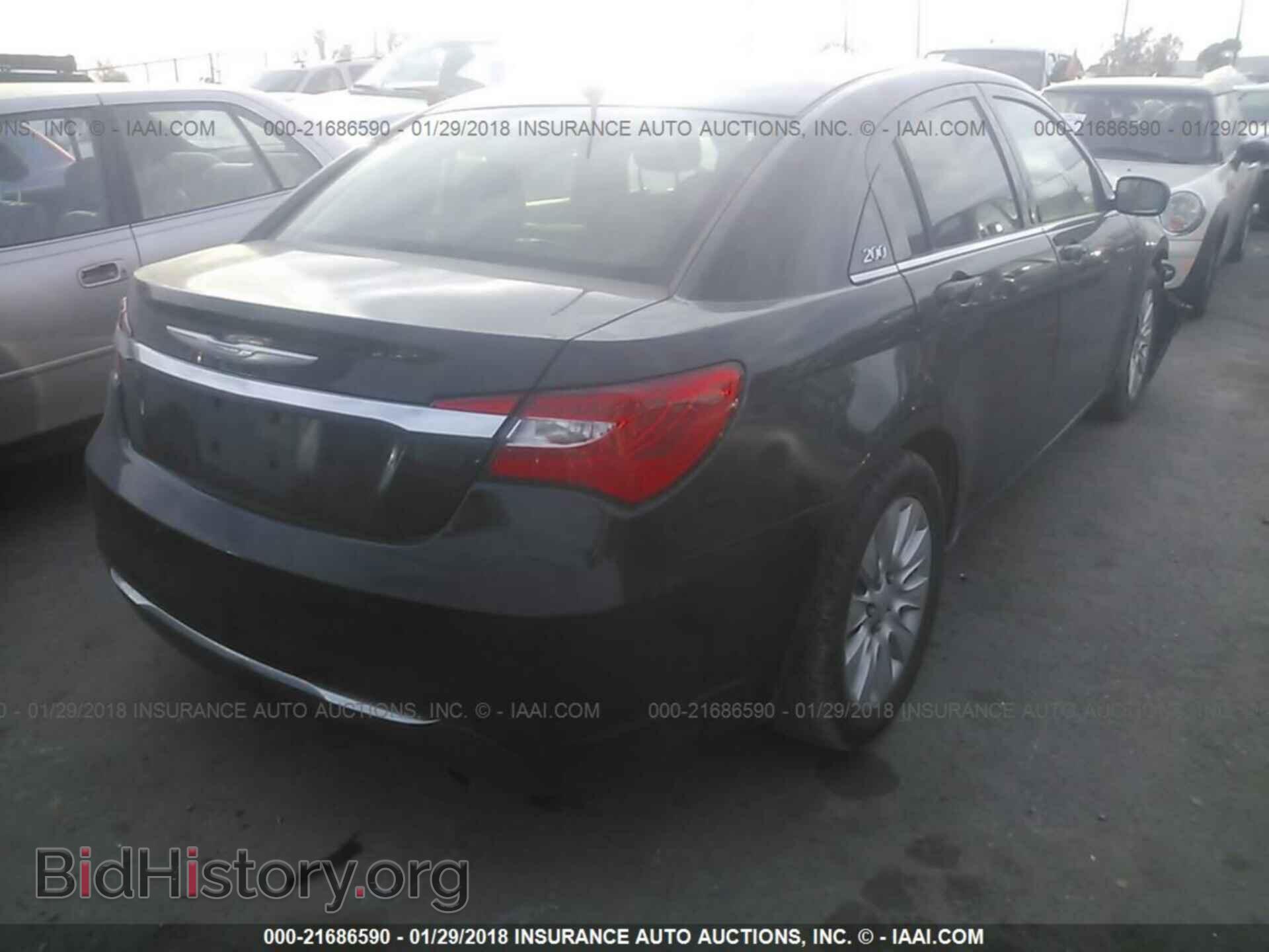 2012 Chrysler 200 - VIN: 1C3CCBAB9CN320610 - Фото 4