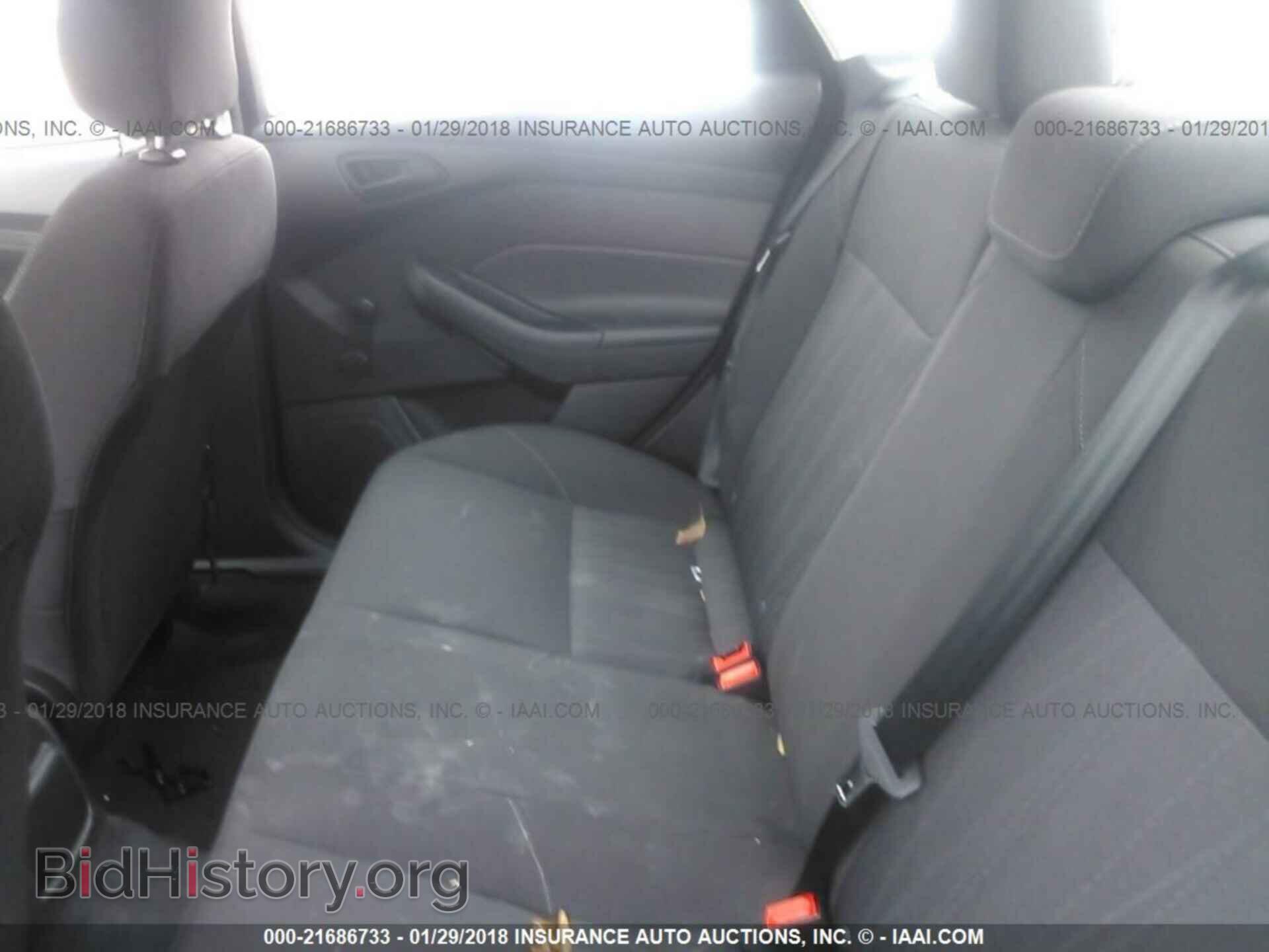 2015 Ford Focus - VIN: 1FADP3E24FL312084 - Photo 8