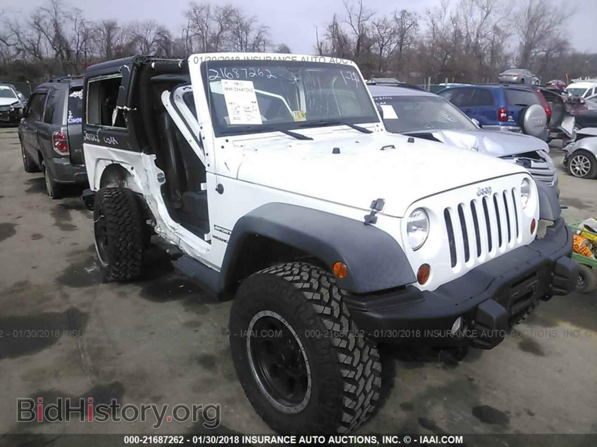 Фотография 1J4AA2D19BL538143 - Jeep Wrangler 2011