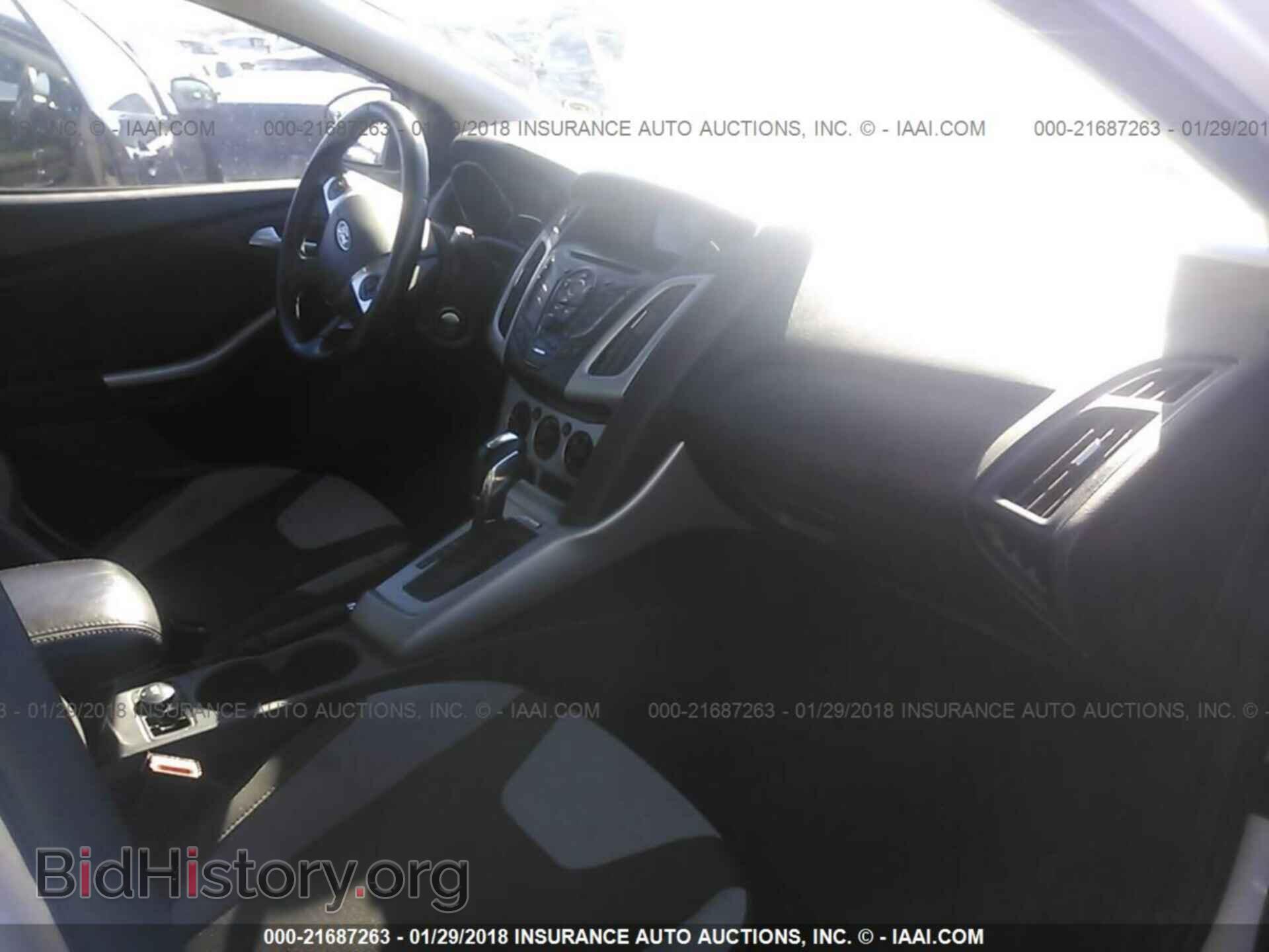 2012 Ford Focus - VIN: 1FAHP3F26CL402168 - Фото 5