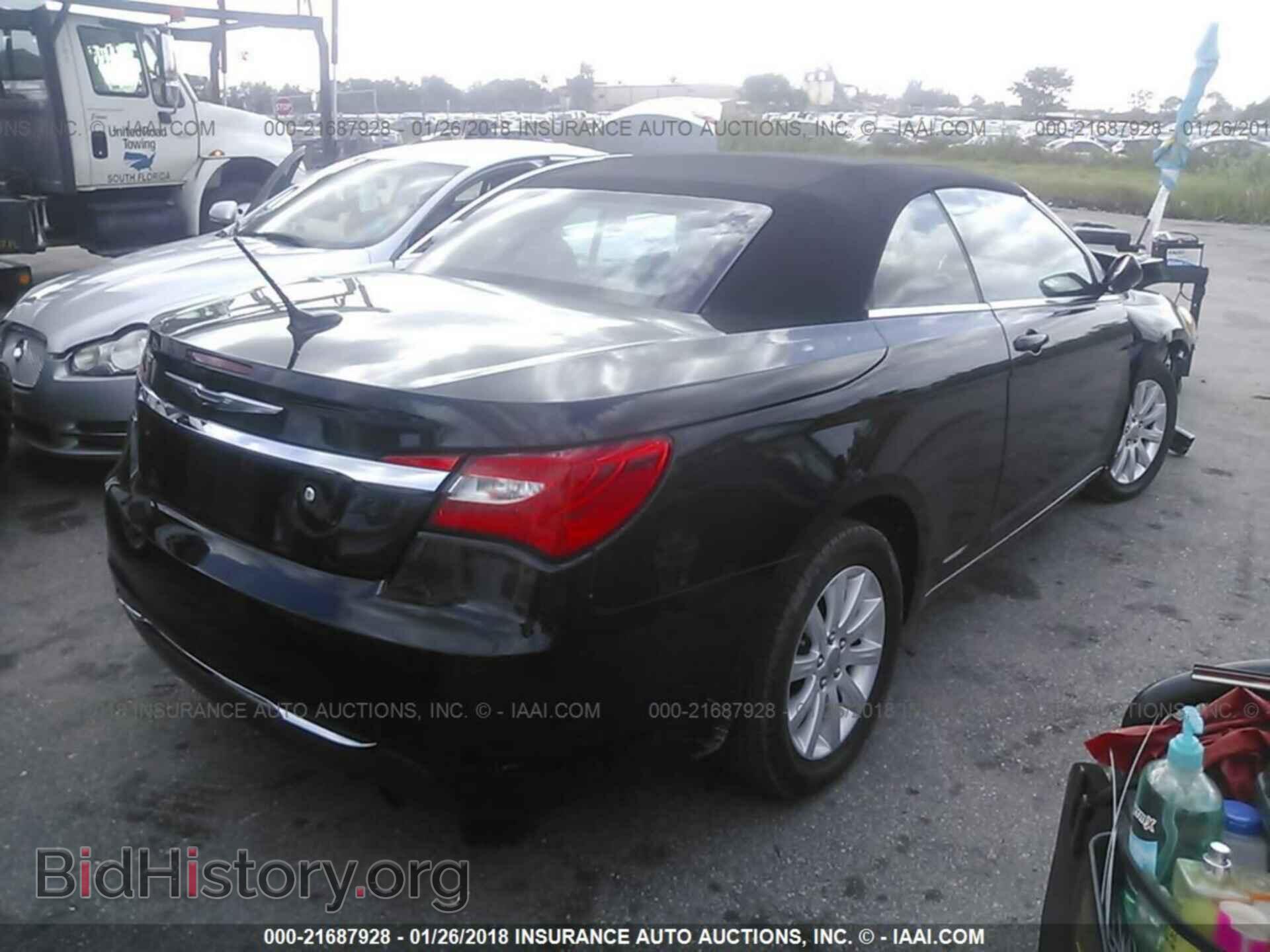 2013 Chrysler 200 - VIN: 1C3BCBEB5DN560096 - Фото 4