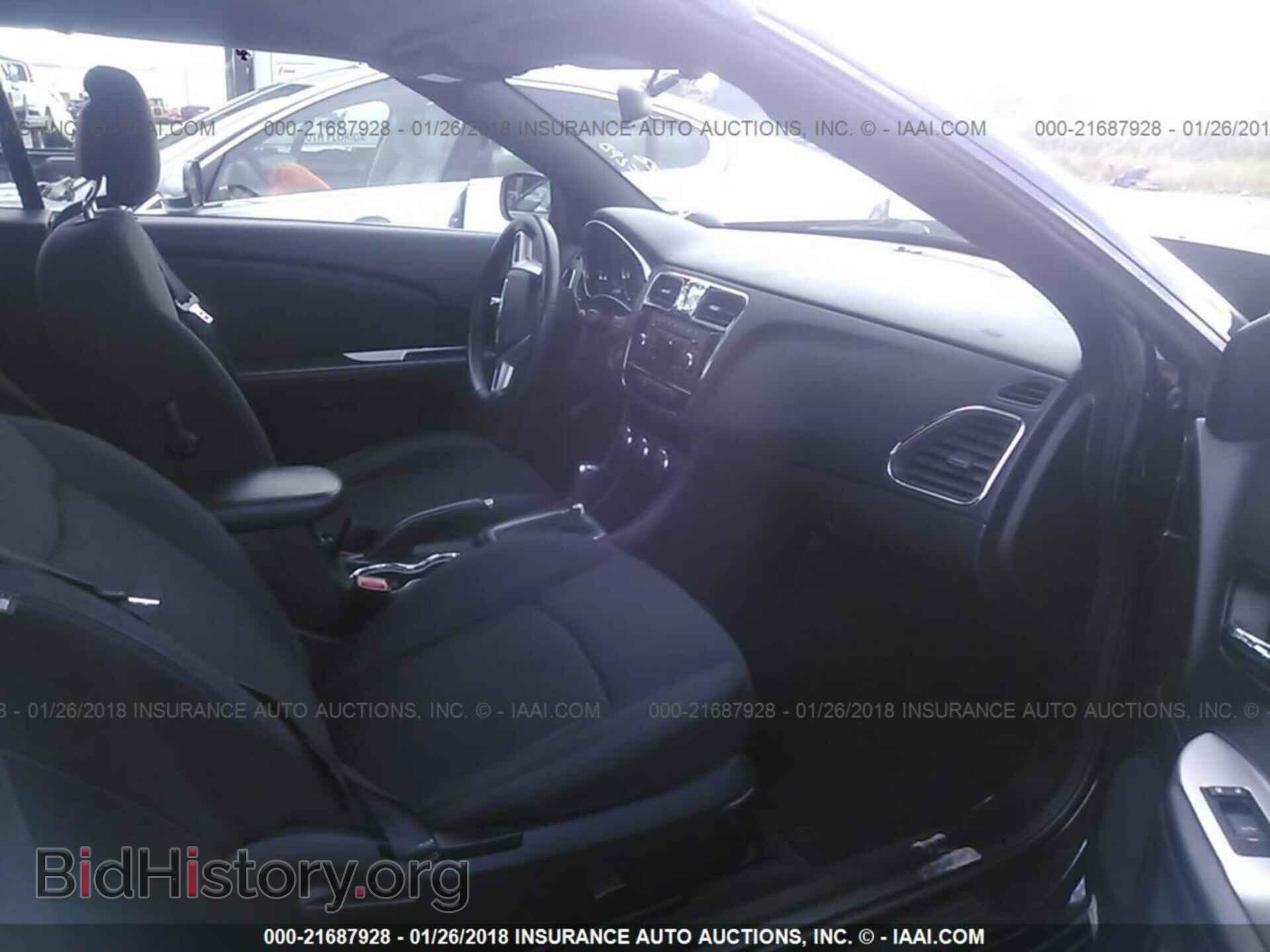 2013 Chrysler 200 - VIN: 1C3BCBEB5DN560096 - Фото 5