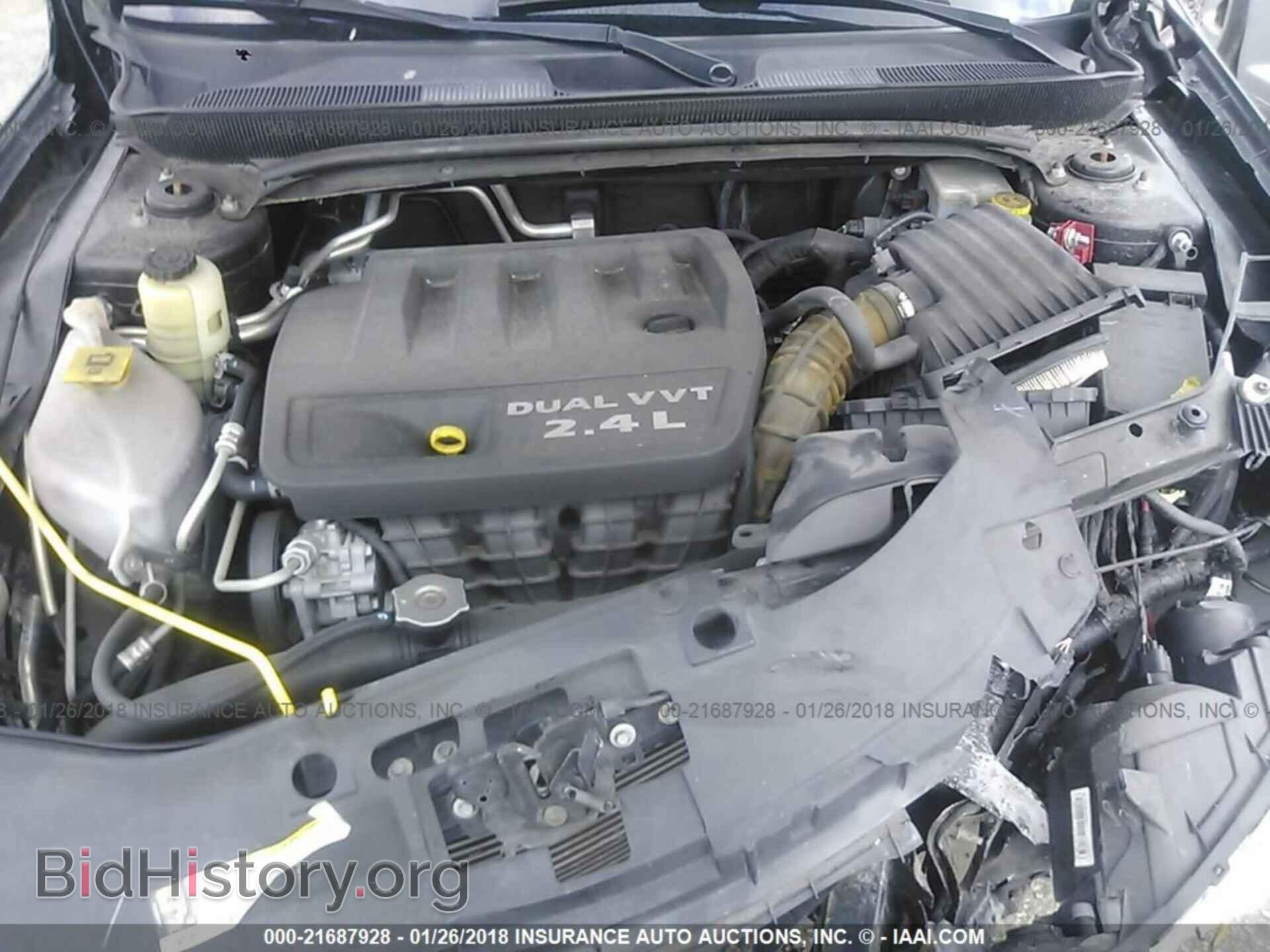 2013 Chrysler 200 - VIN: 1C3BCBEB5DN560096 - Фото 10