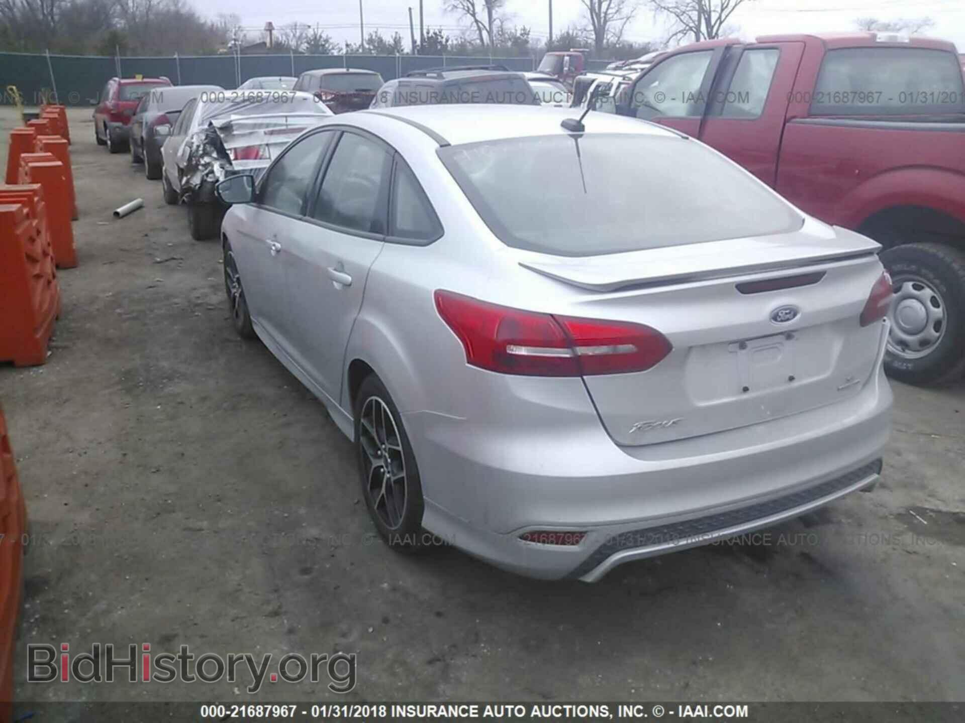 2015 Ford Focus - VIN: 1FADP3F22FL239134 - Фото 3