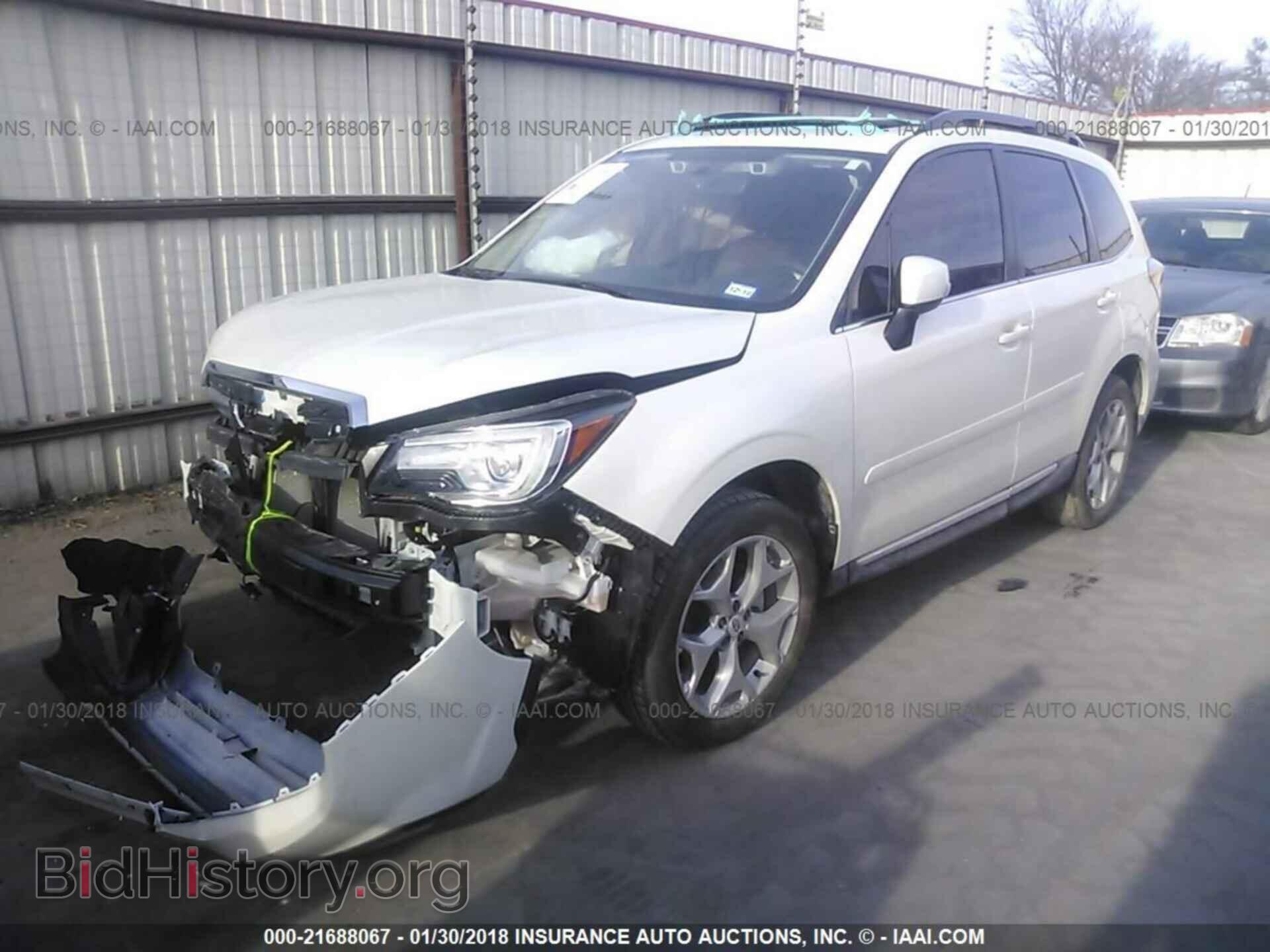 2017 Subaru Forester - VIN: JF2SJAWC6HH511398 - Photo 2