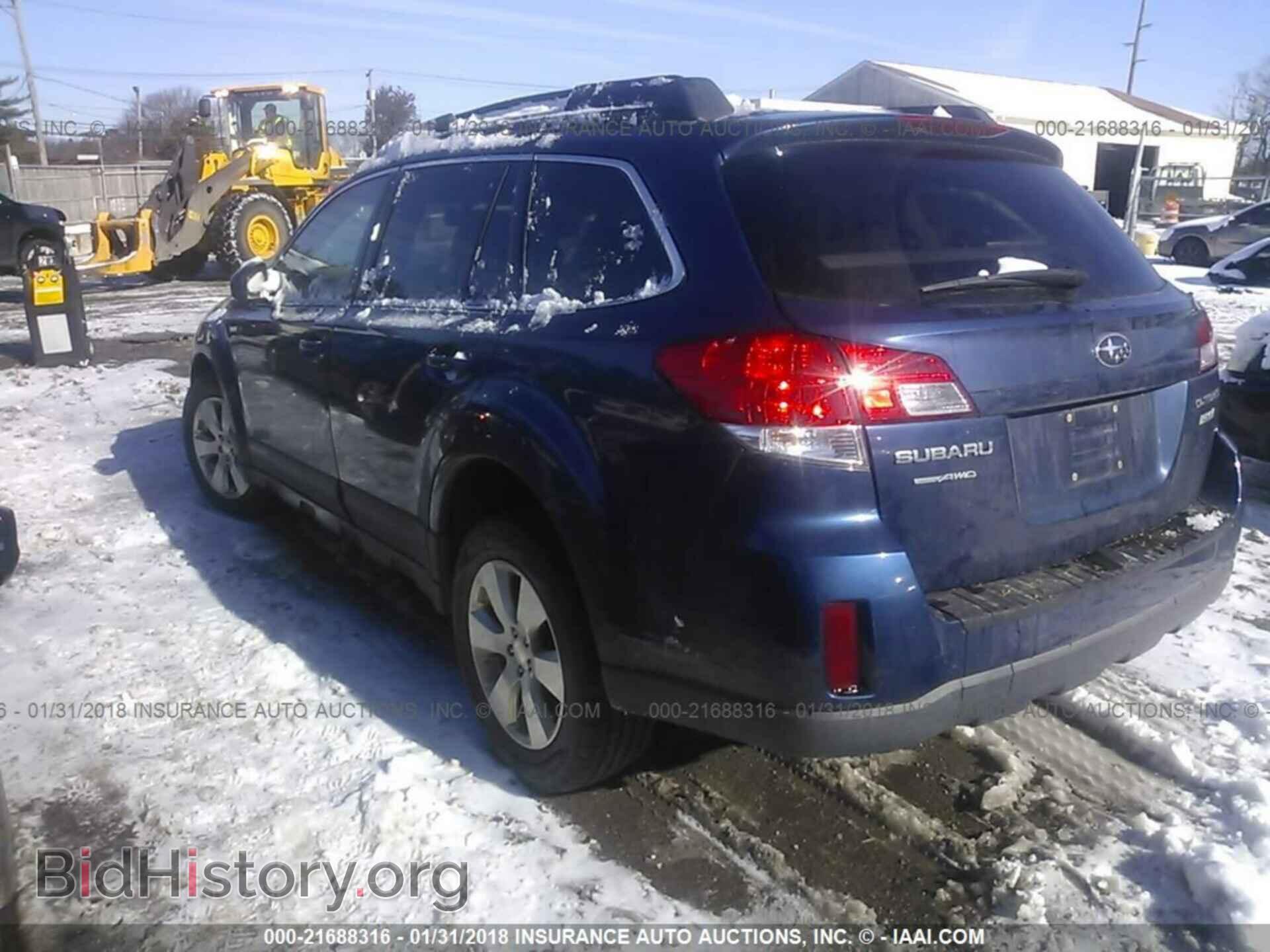 2011 Subaru Outback - VIN: 4S4BRBCC9B3378010 - Фото 3