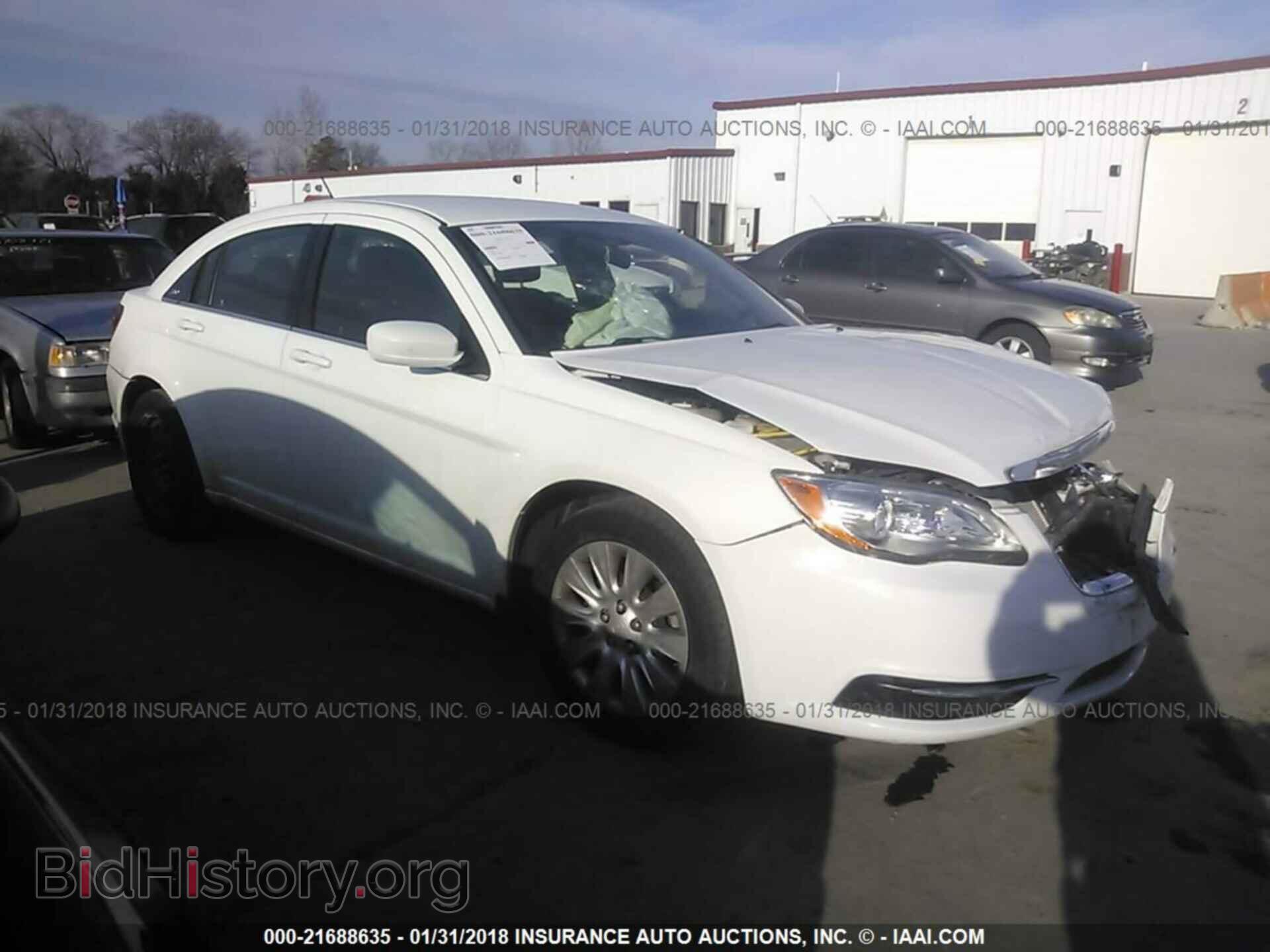 Photo 1C3CCBAB1DN686174 - Chrysler 200 2013