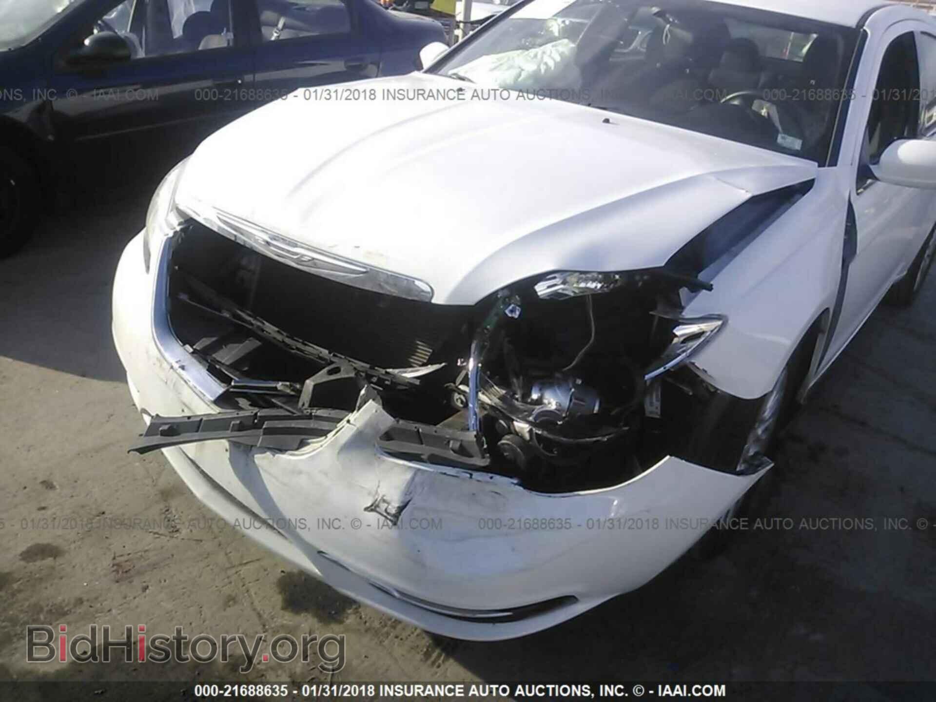 2013 Chrysler 200 - VIN: 1C3CCBAB1DN686174 - Photo 6