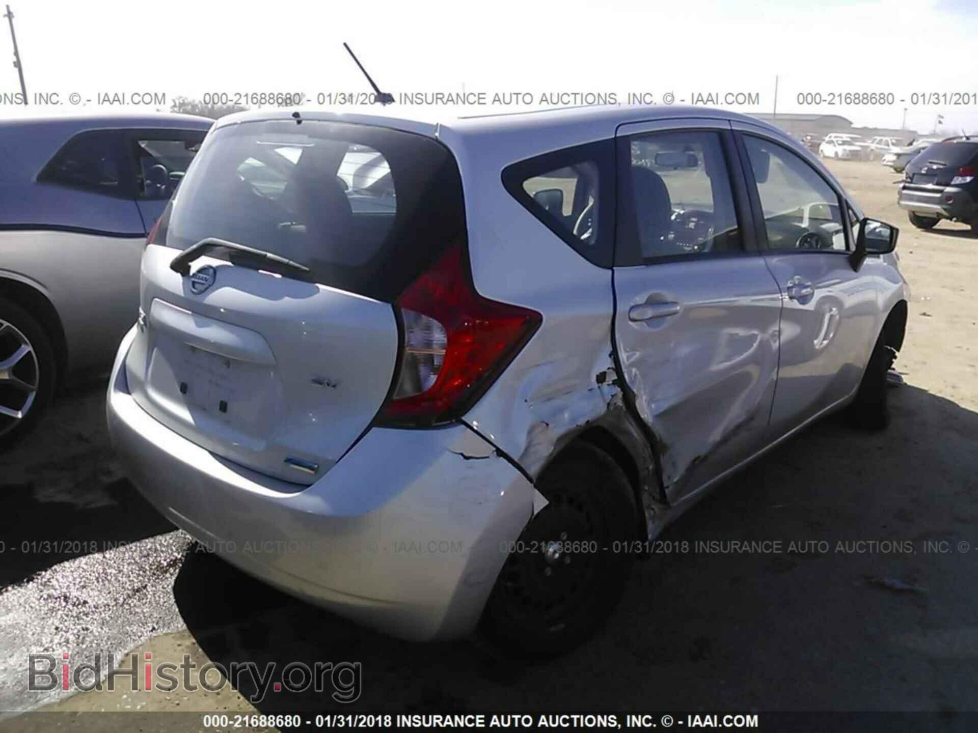 2015 Nissan Versa note - VIN: 3N1CE2CP5FL417695 - Фото 4